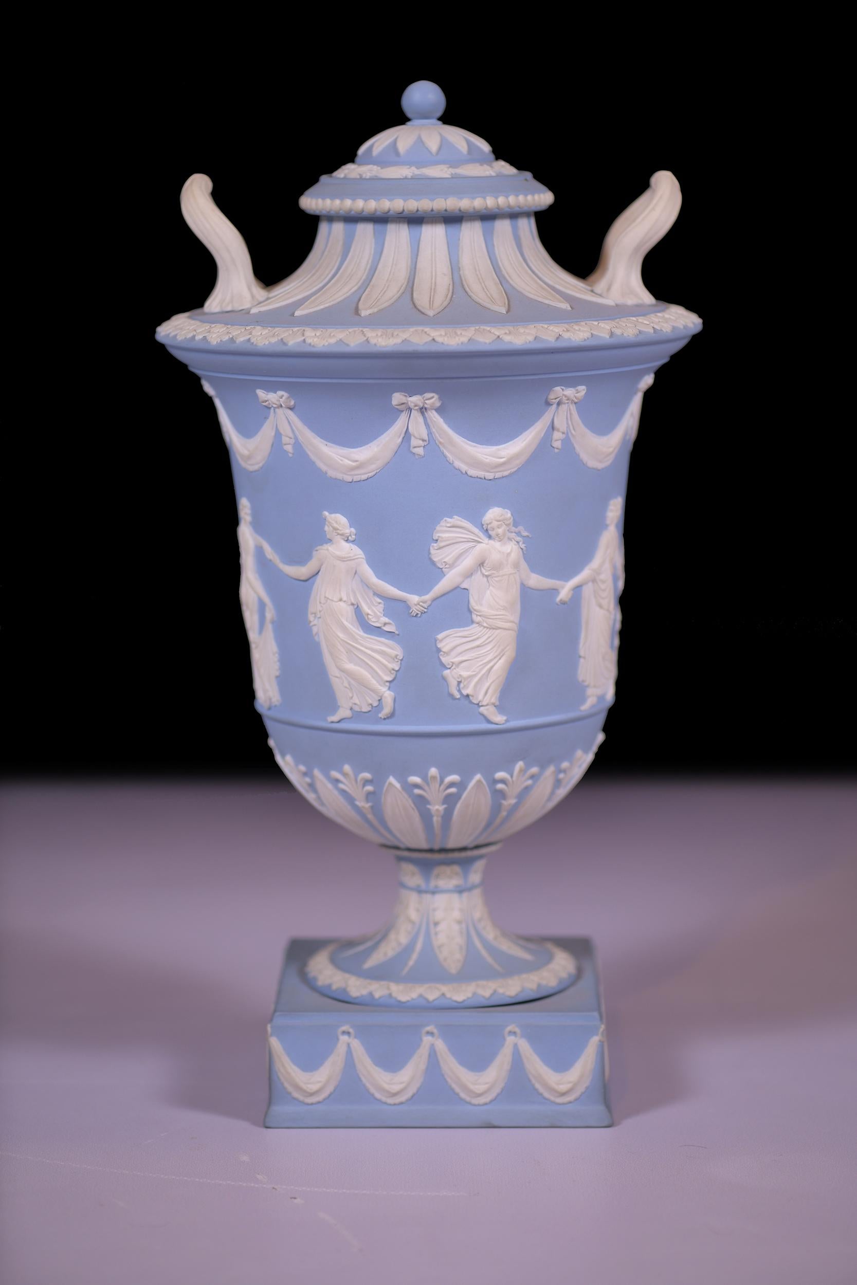 Appliqué Pair Of 19th Century Pale Blue & White Jasperware Vases & Covers By Wedgewood  