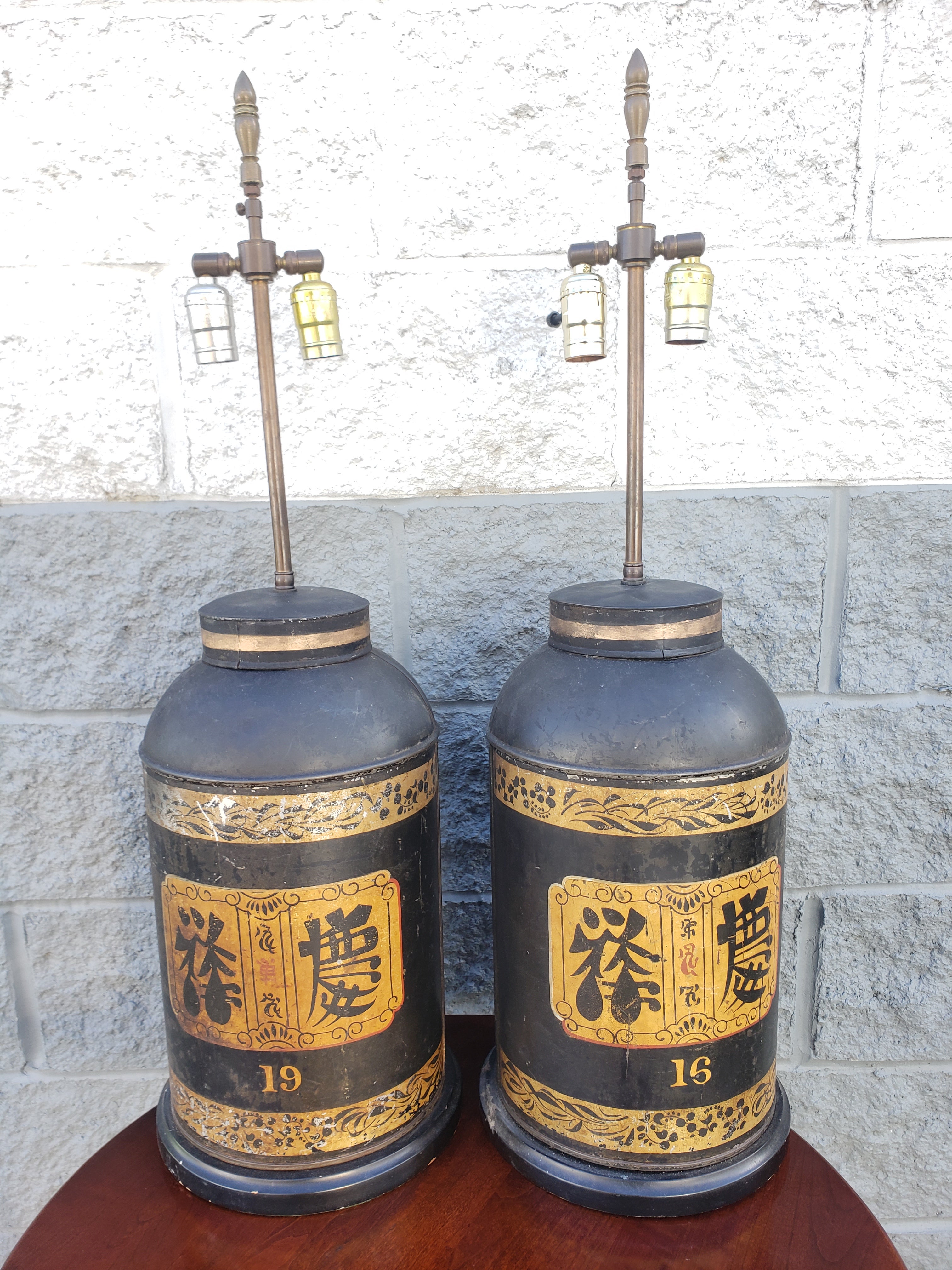 Pair of 19th Century Parcel Gilt and Ebonized Tea Canister Dual Lights Lamps For Sale 1