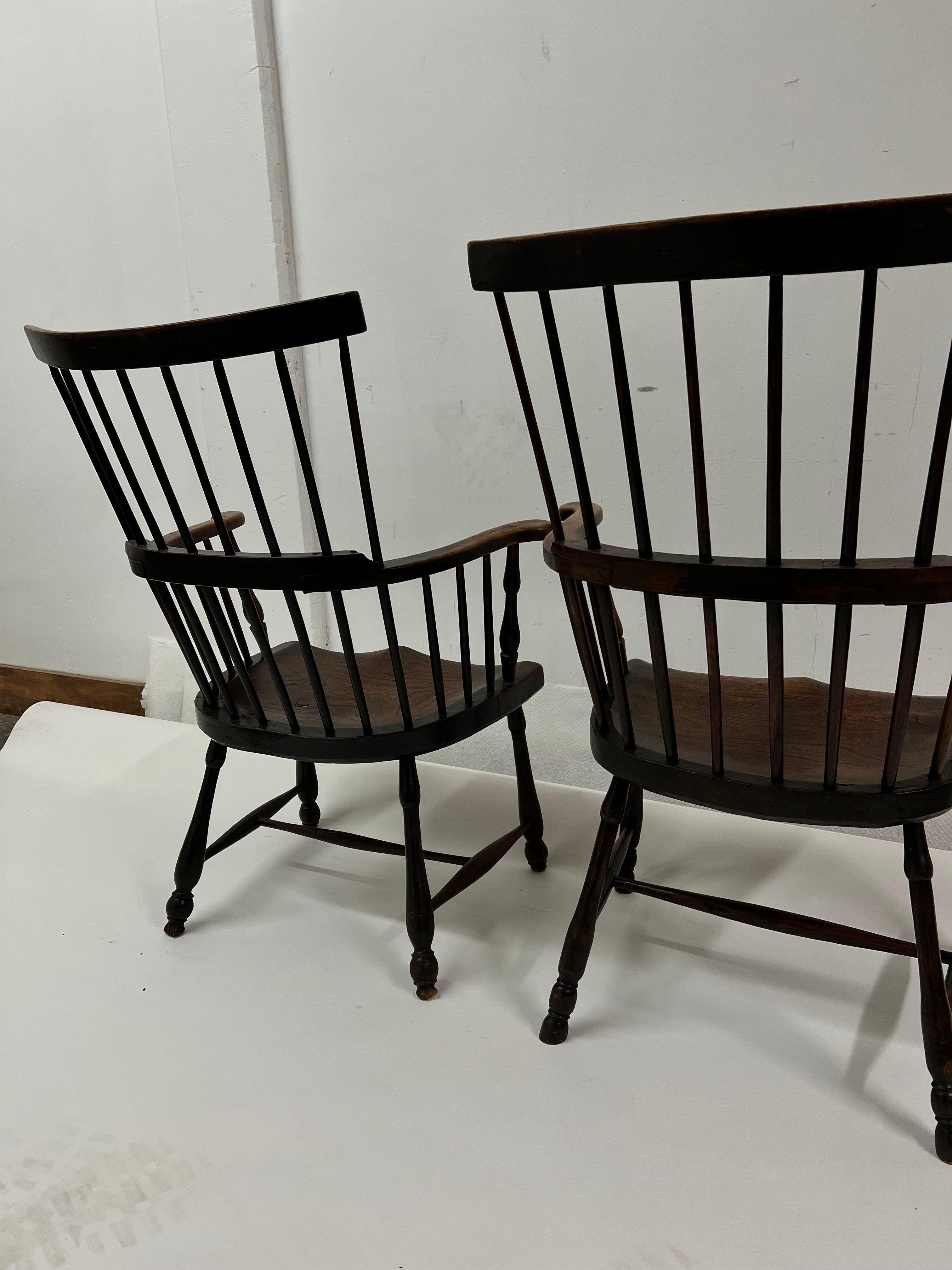 Pair of 19th Century Patinated Windsor Chairs For Sale 10