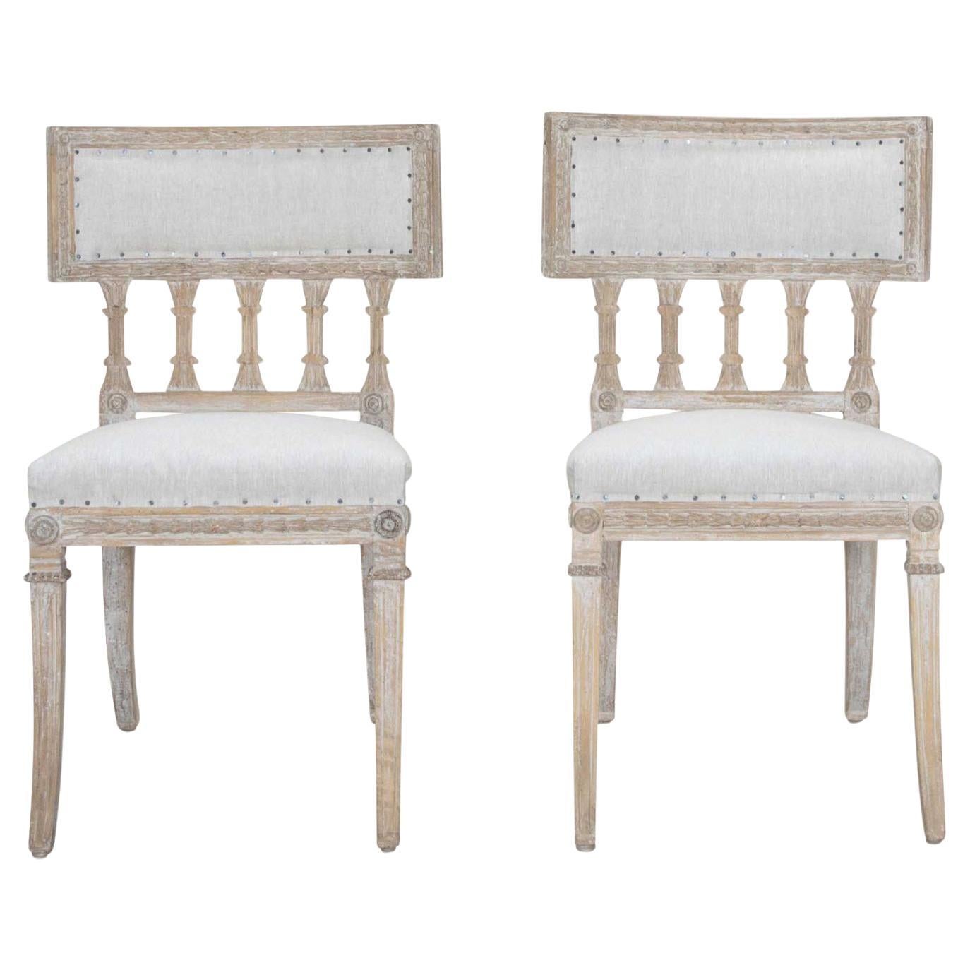 Coppia di sedie Klismos gustaviane del XIX secolo