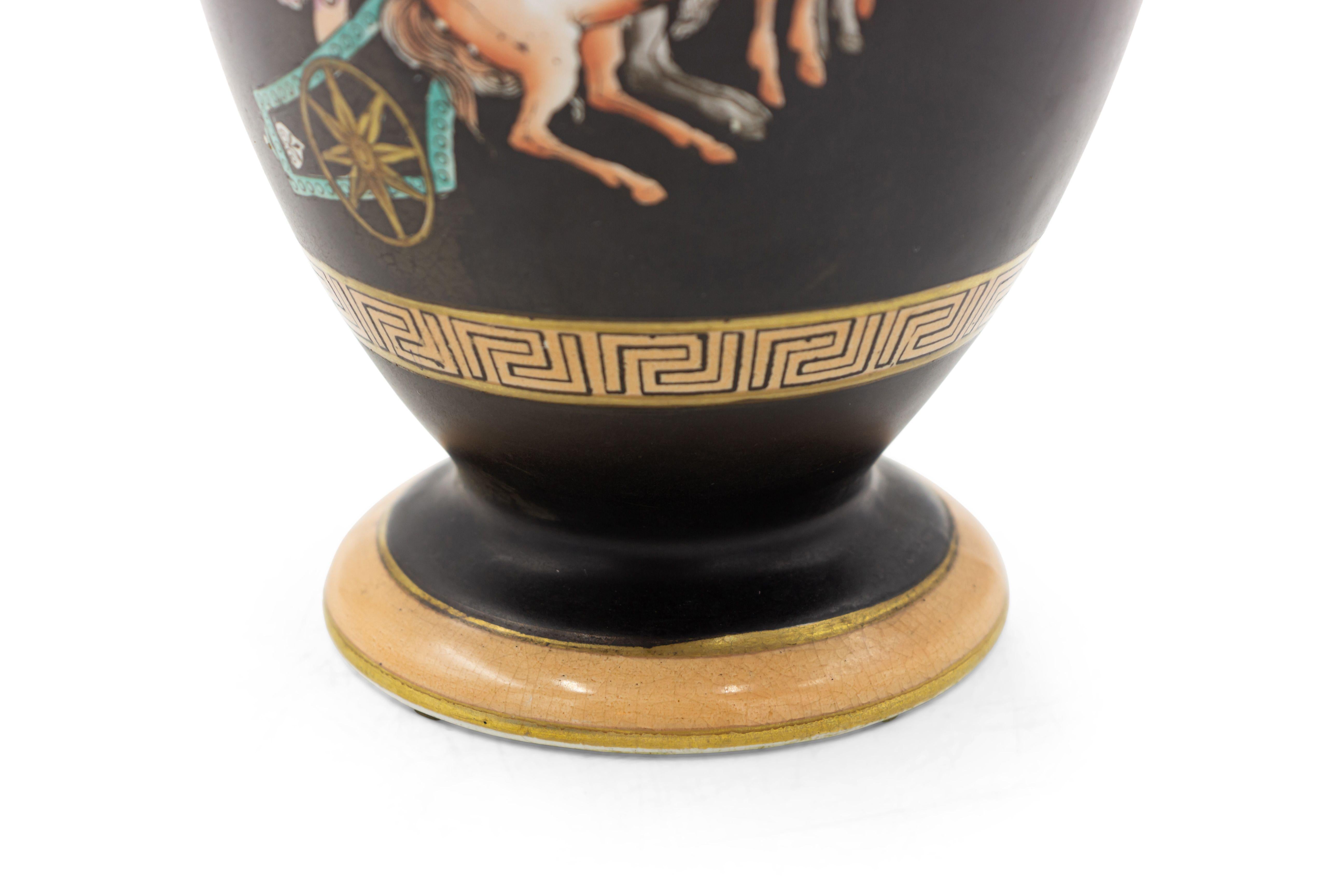 XIXe siècle Paire de vases grecs en porcelaine orange et noire en vente