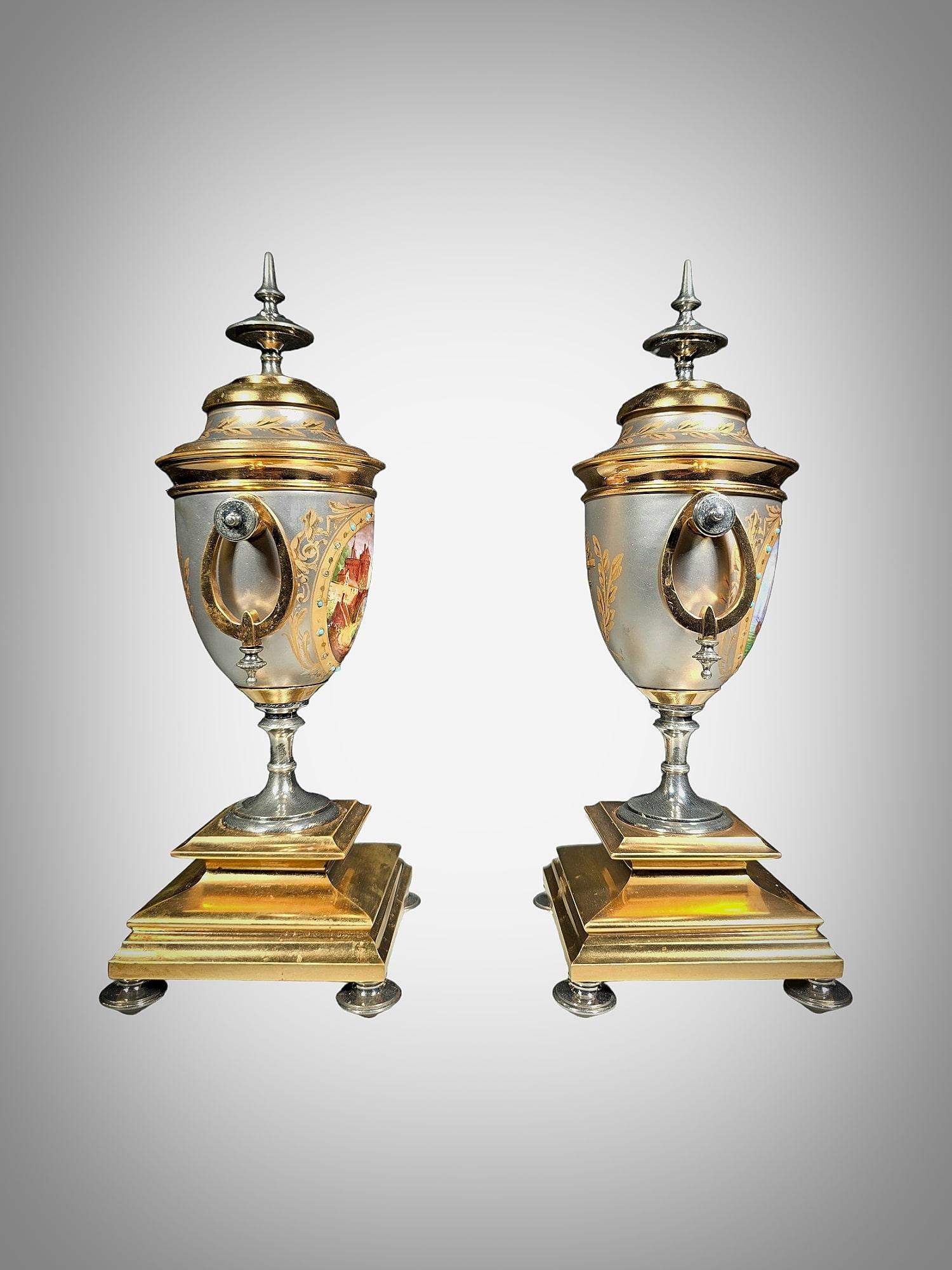 Pair of 19th Century Porcelain Vases For Sale 5
