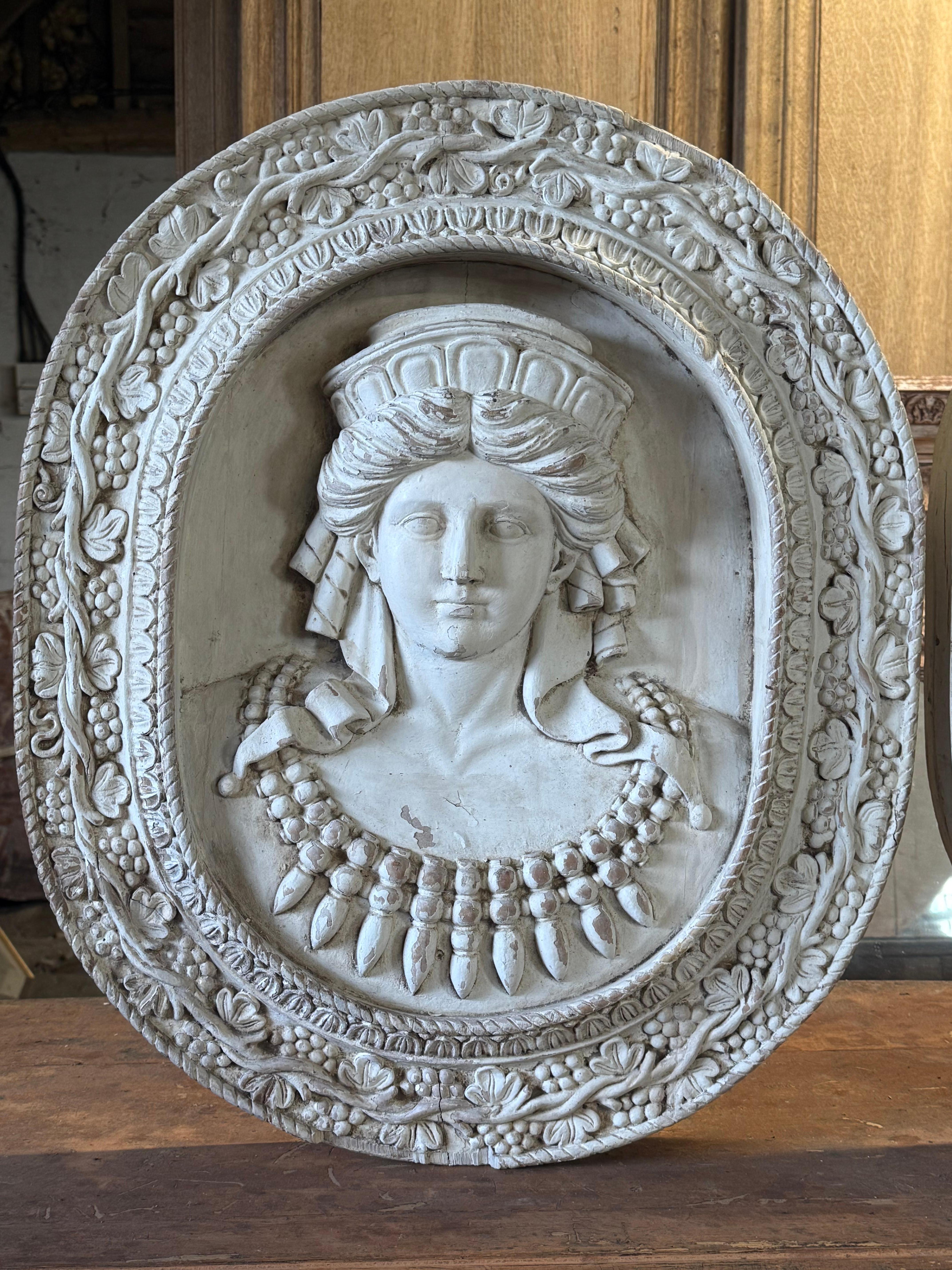 Wood Pair Of 19th Century Portrait Plaques For Sale