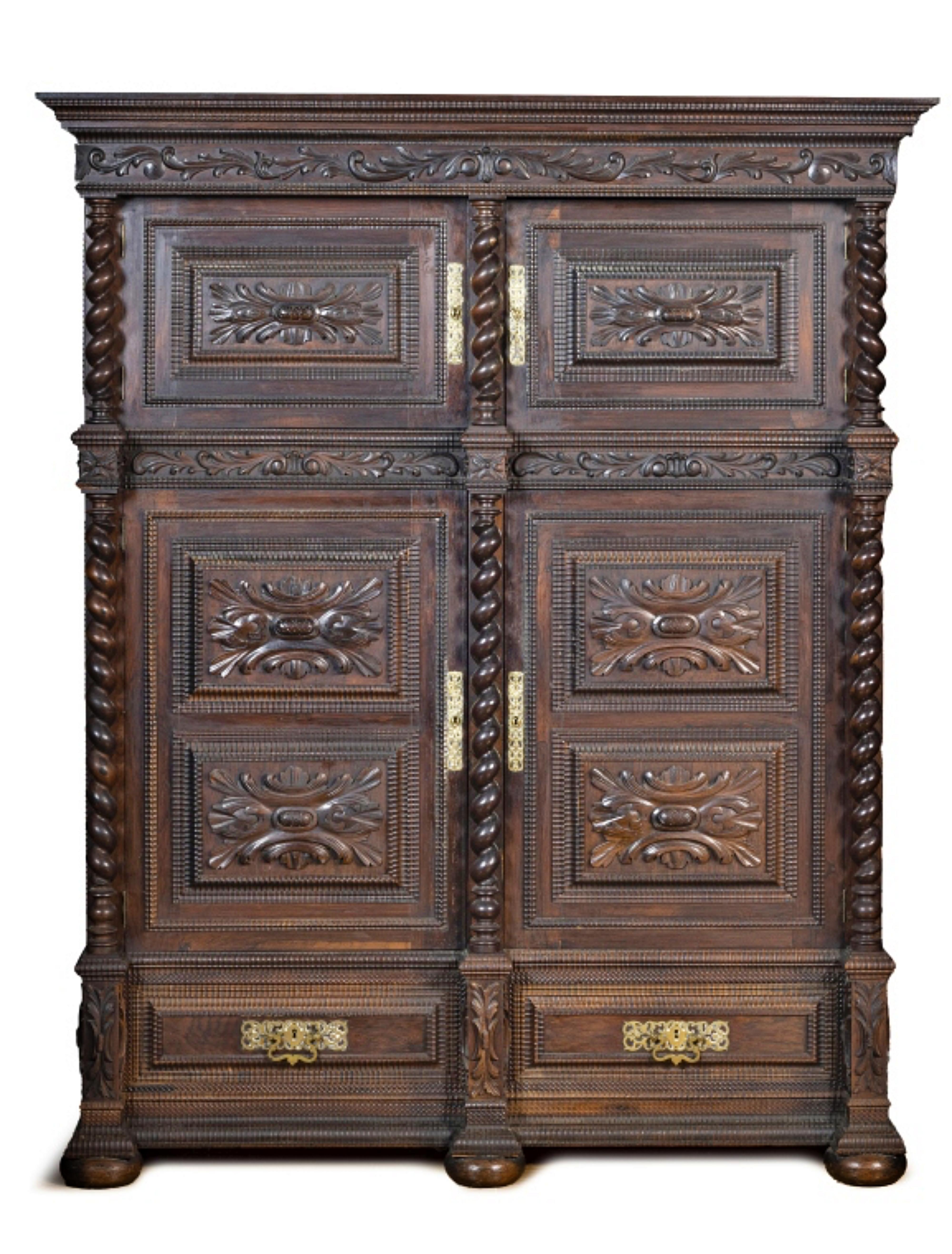 Portuguese PAIR OF 19th Century PORTUGUESE CABINETS For Sale