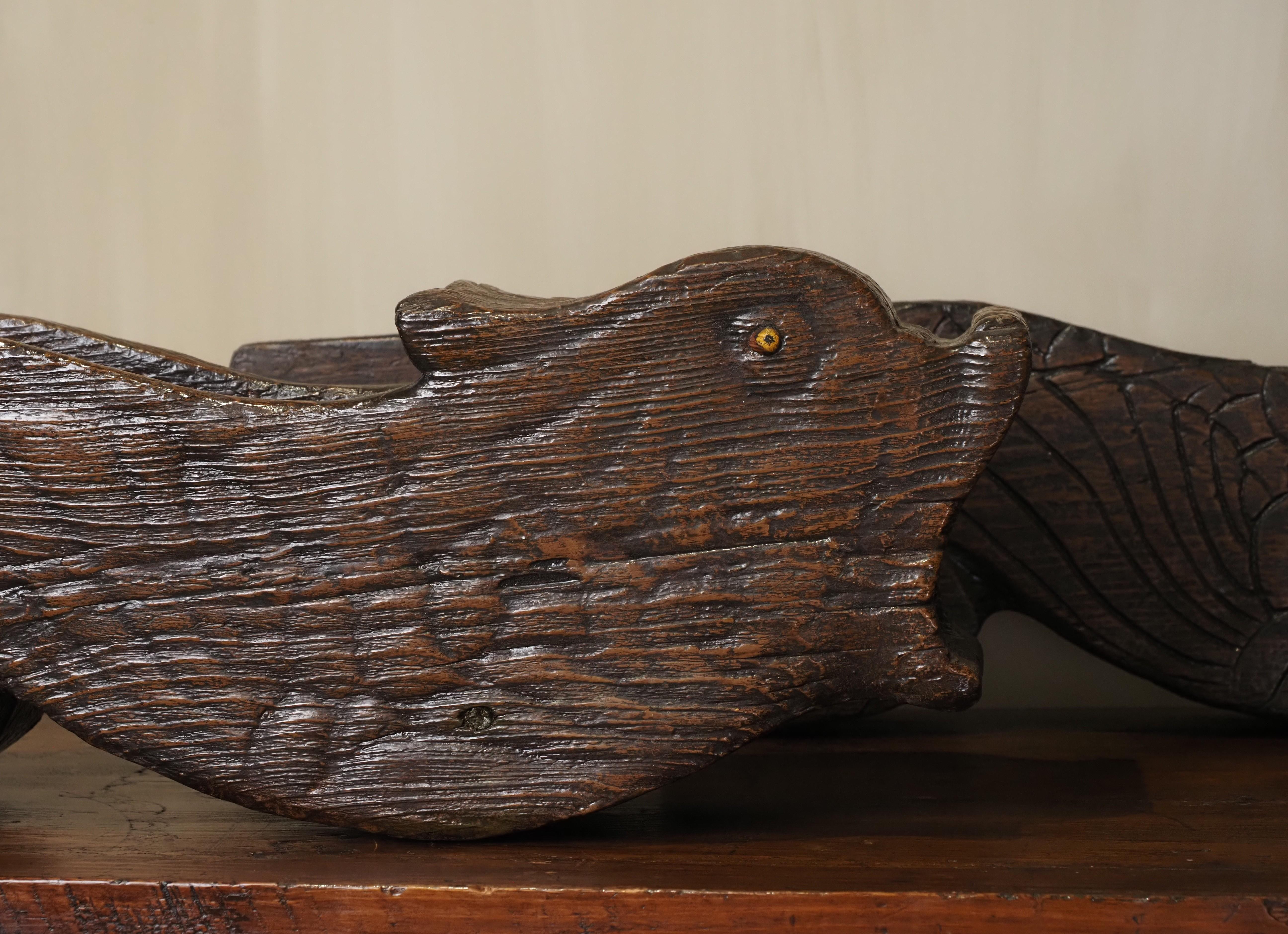 Paire de boîtes à offrandes en chêne sculpté portugais du XIXe siècle en vente 3