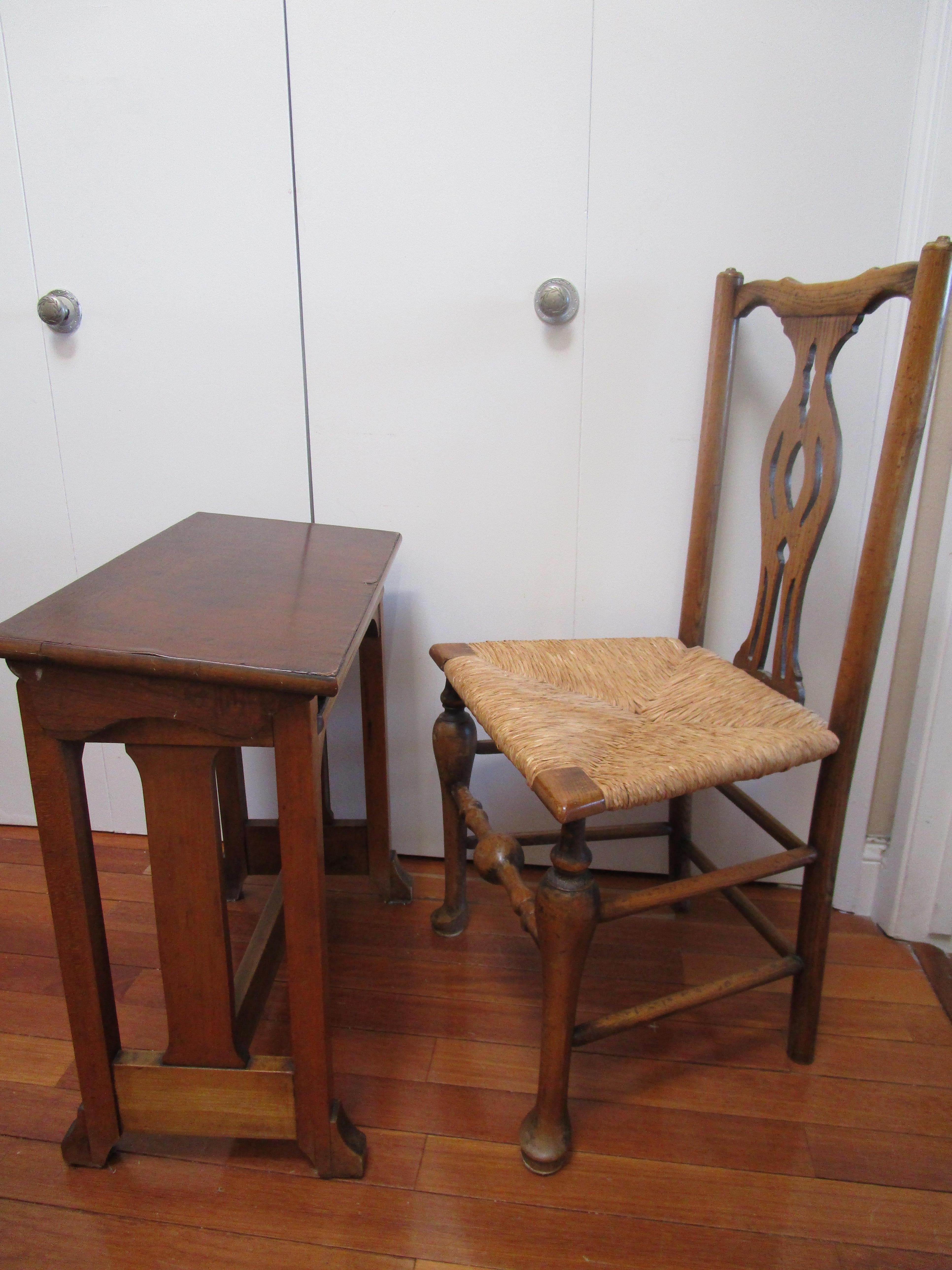 Pair of 19th Century Queen Anne Style Chippendale Rush Seat Side Chairs In Good Condition For Sale In Lomita, CA