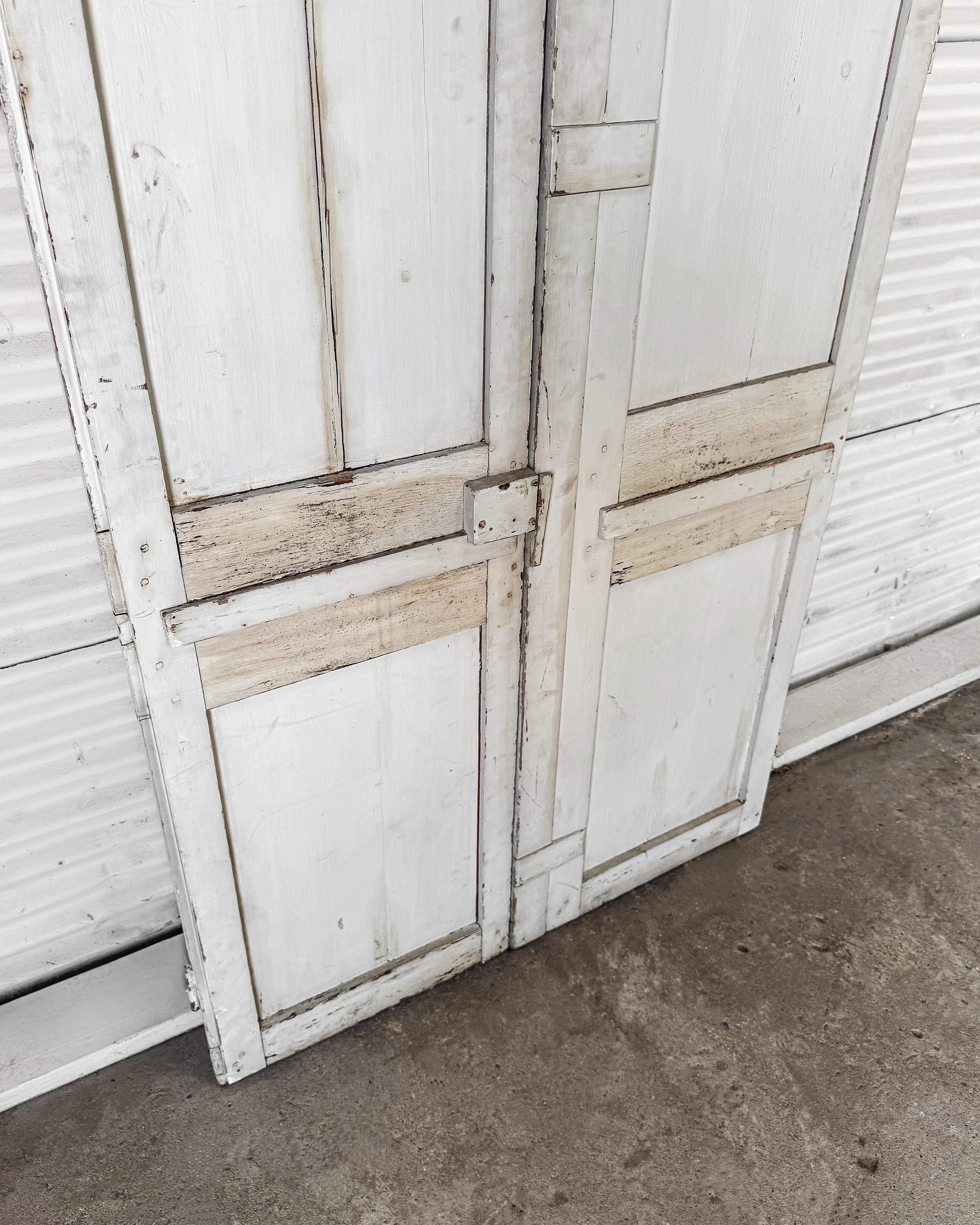 Pareja de puertas francesas de 2 hojas recuperadas del siglo XIX en venta 10