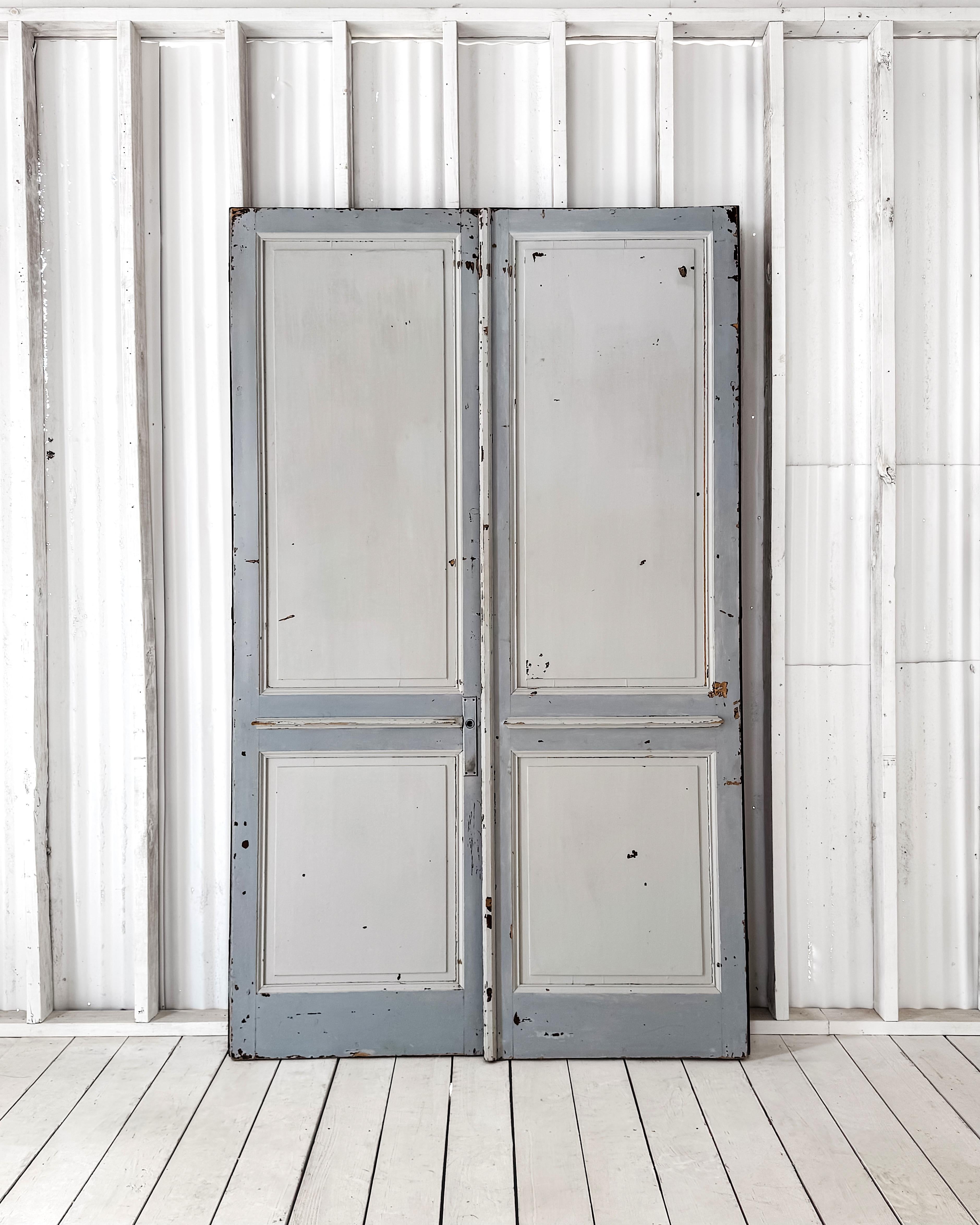 Pair of 19th Century Reclaimed Decorative French Doors For Sale 8
