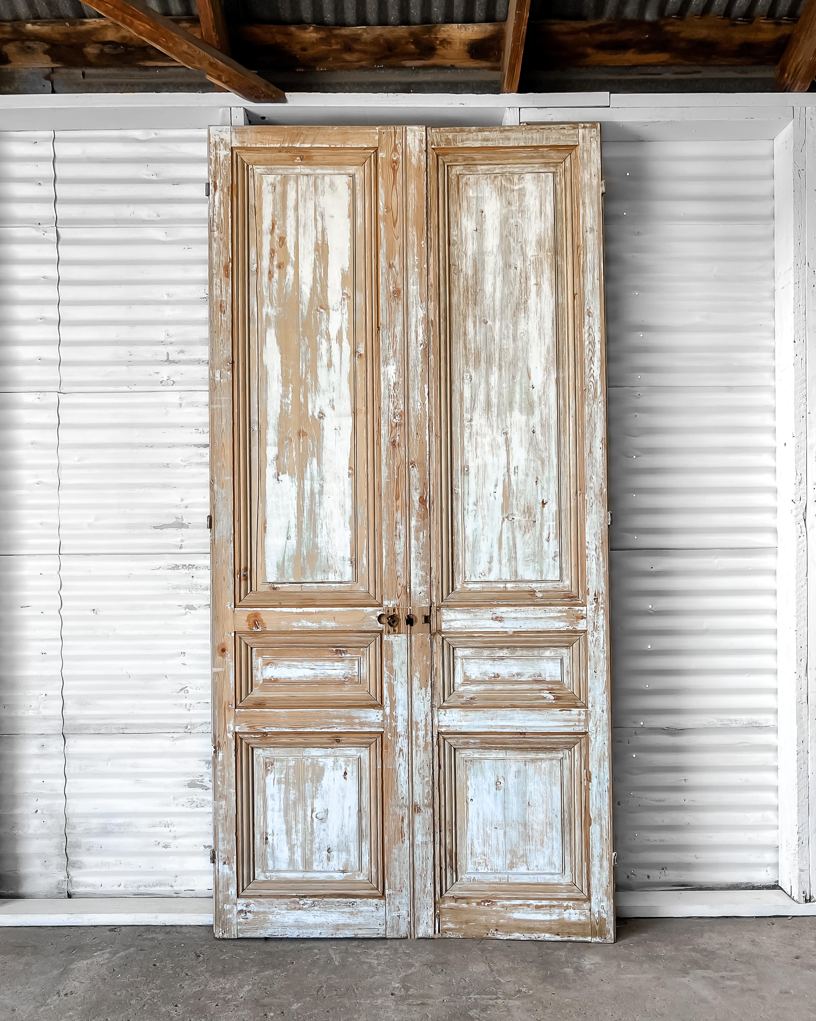Pair of 19th Century Reclaimed French Oak Interior Doors For Sale 6
