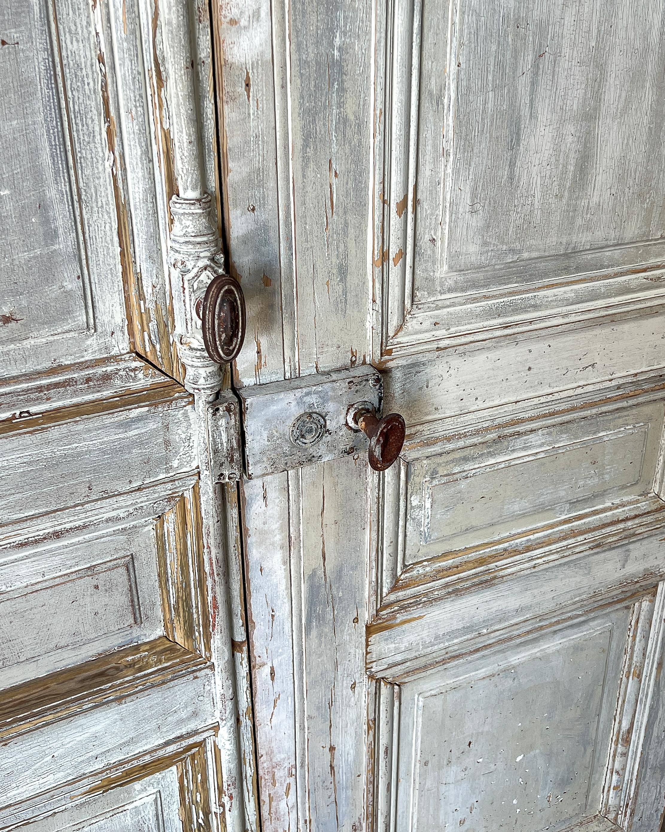Pair of 19th Century Reclaimed French Oak Interior Doors For Sale 2