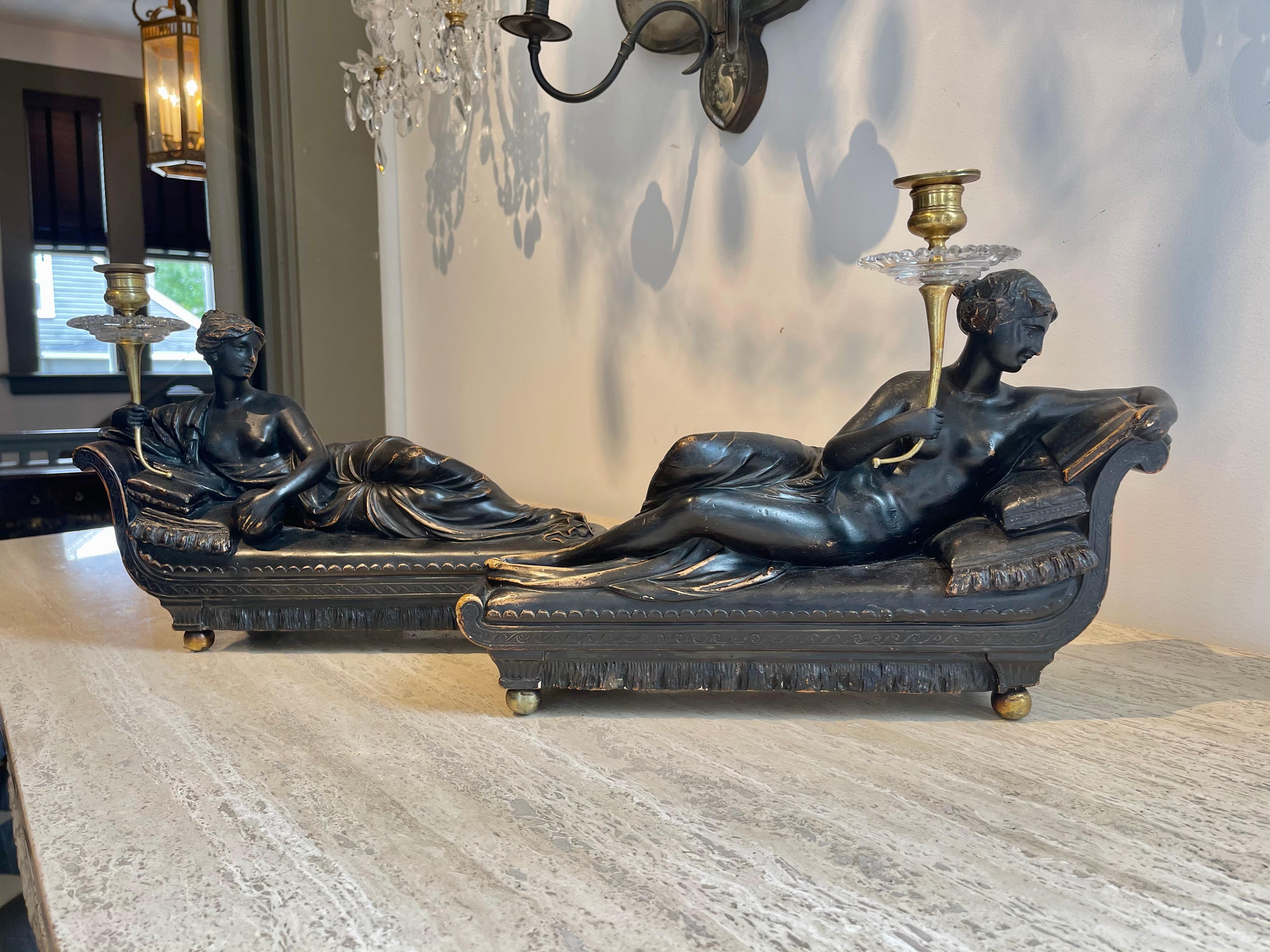 Pareja de Candelabros de la Regencia del Siglo XIX de Venus Victrix Inglés en venta