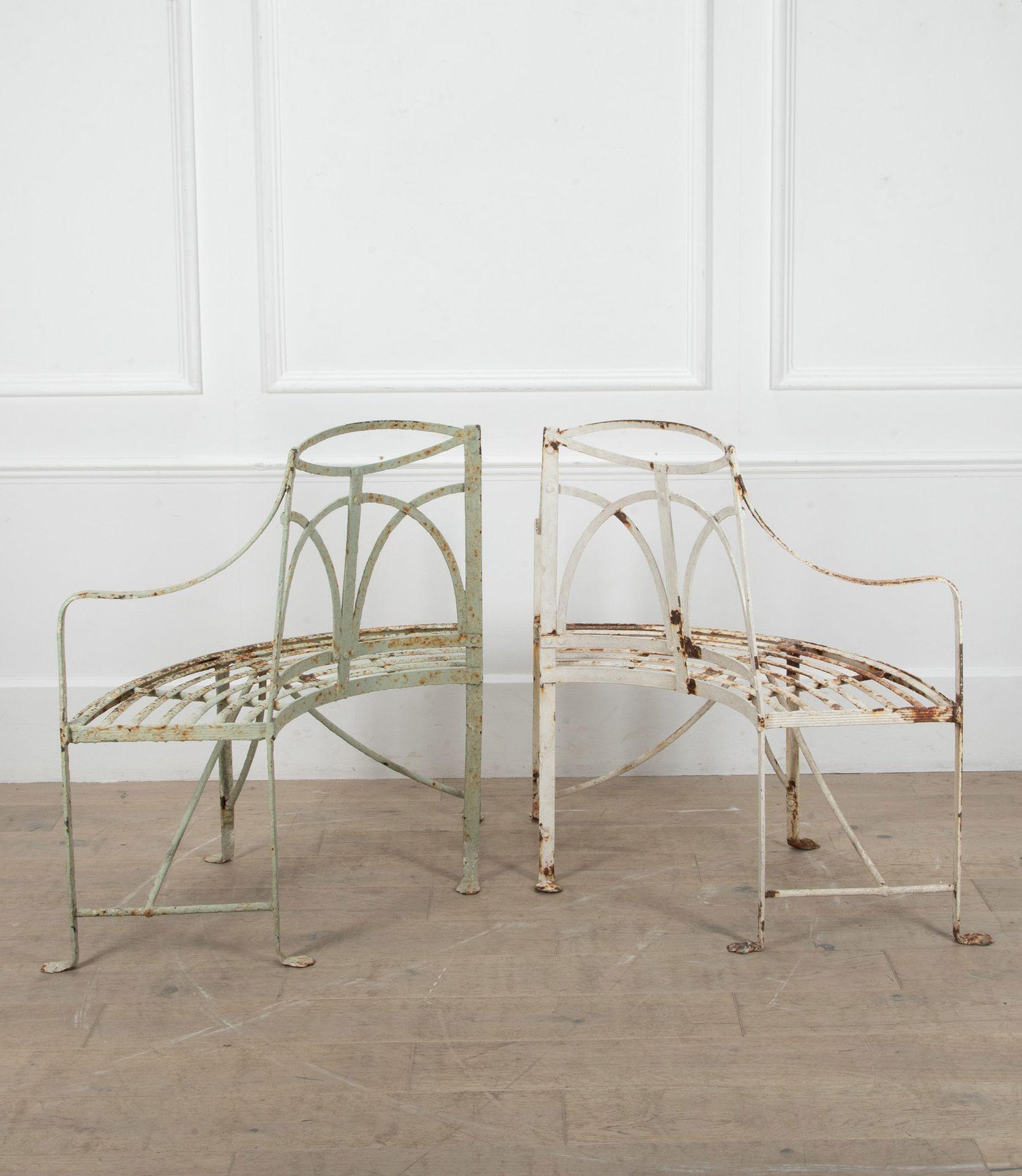 Anglais Paire de bancs de jardin d'angle Regency du 19ème siècle en vente
