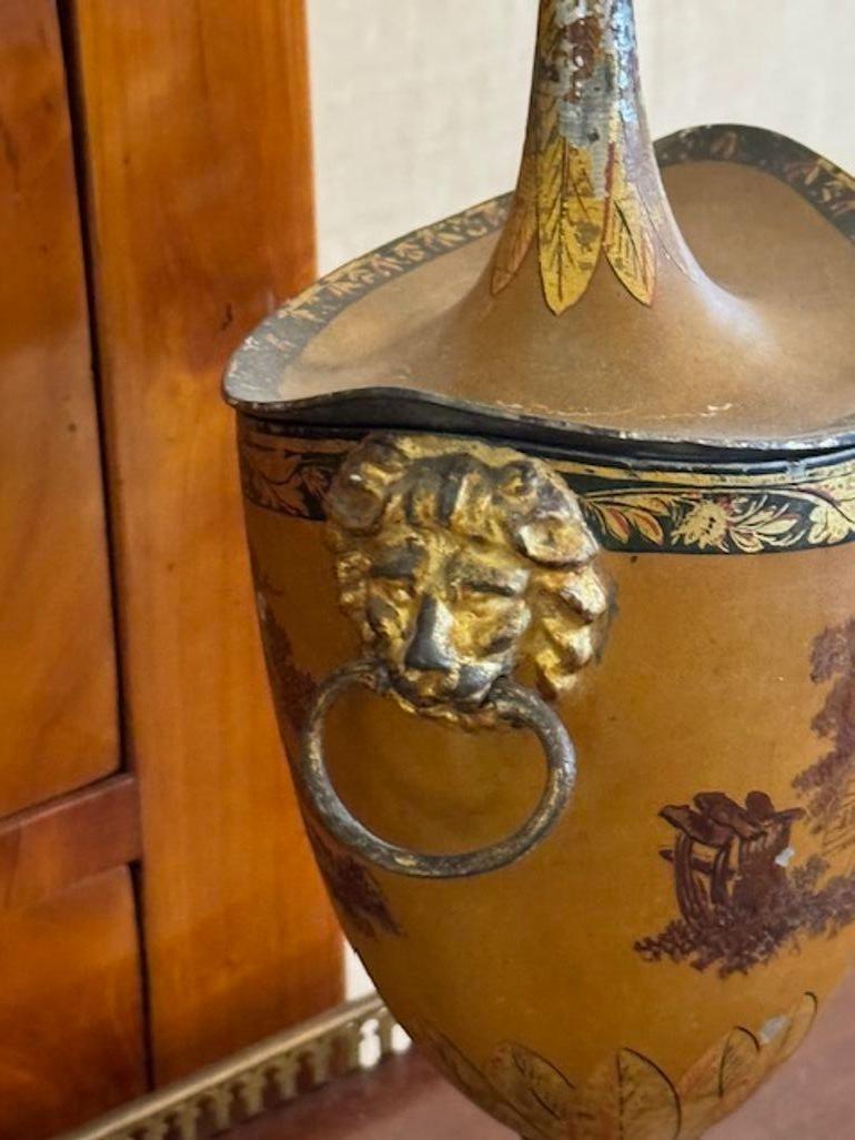 Coppia di urne in stile Reggenza del XIX secolo In condizioni buone in vendita a Dallas, TX