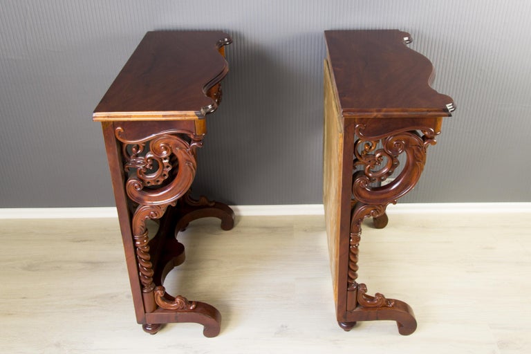 Mid-19th Century Pair of 19th Century Regency Style Walnut and Mirror Wall Console Tables For Sale