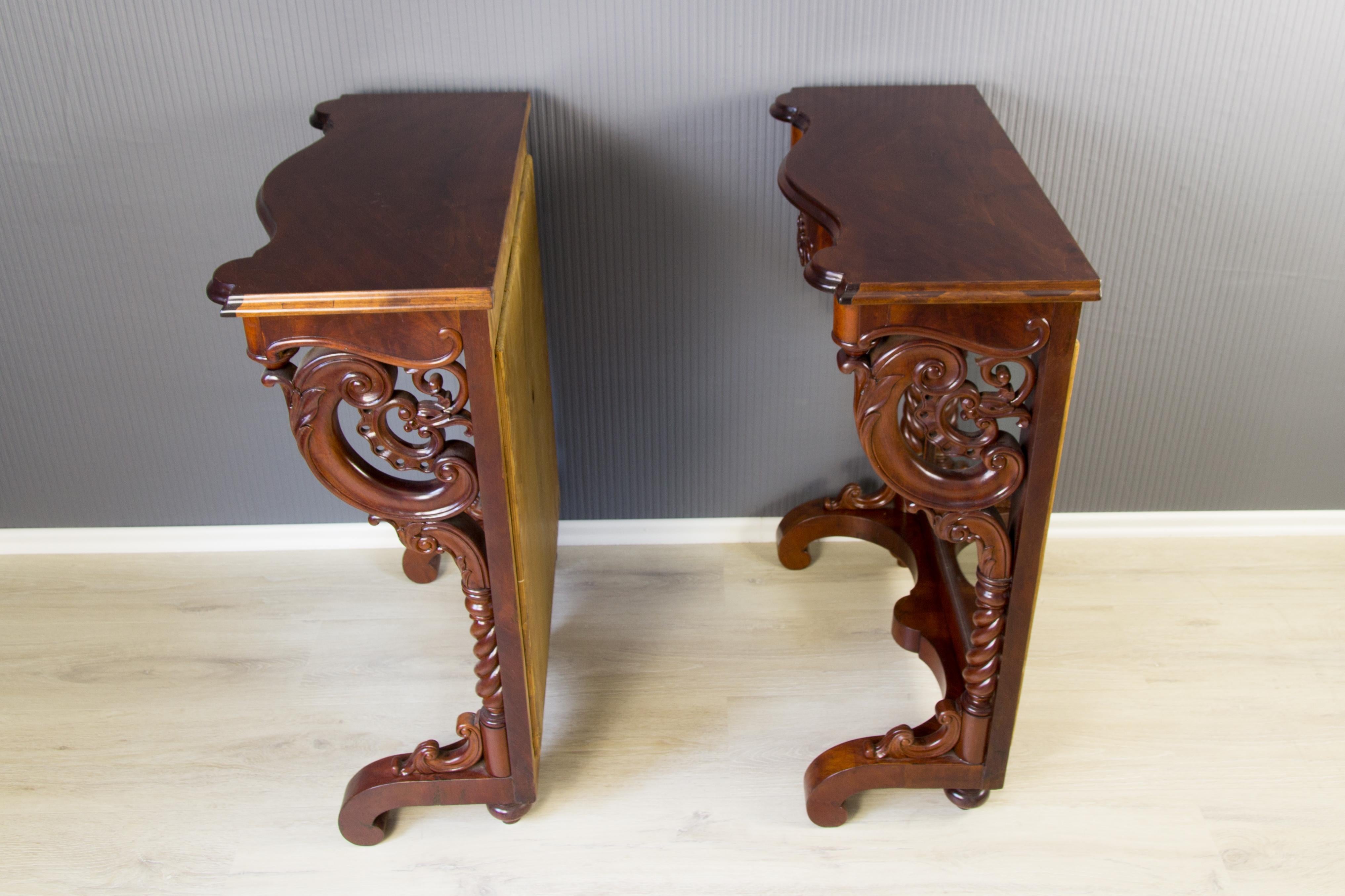 Pair of 19th Century Regency Style Walnut and Mirror Wall Console Tables For Sale 4
