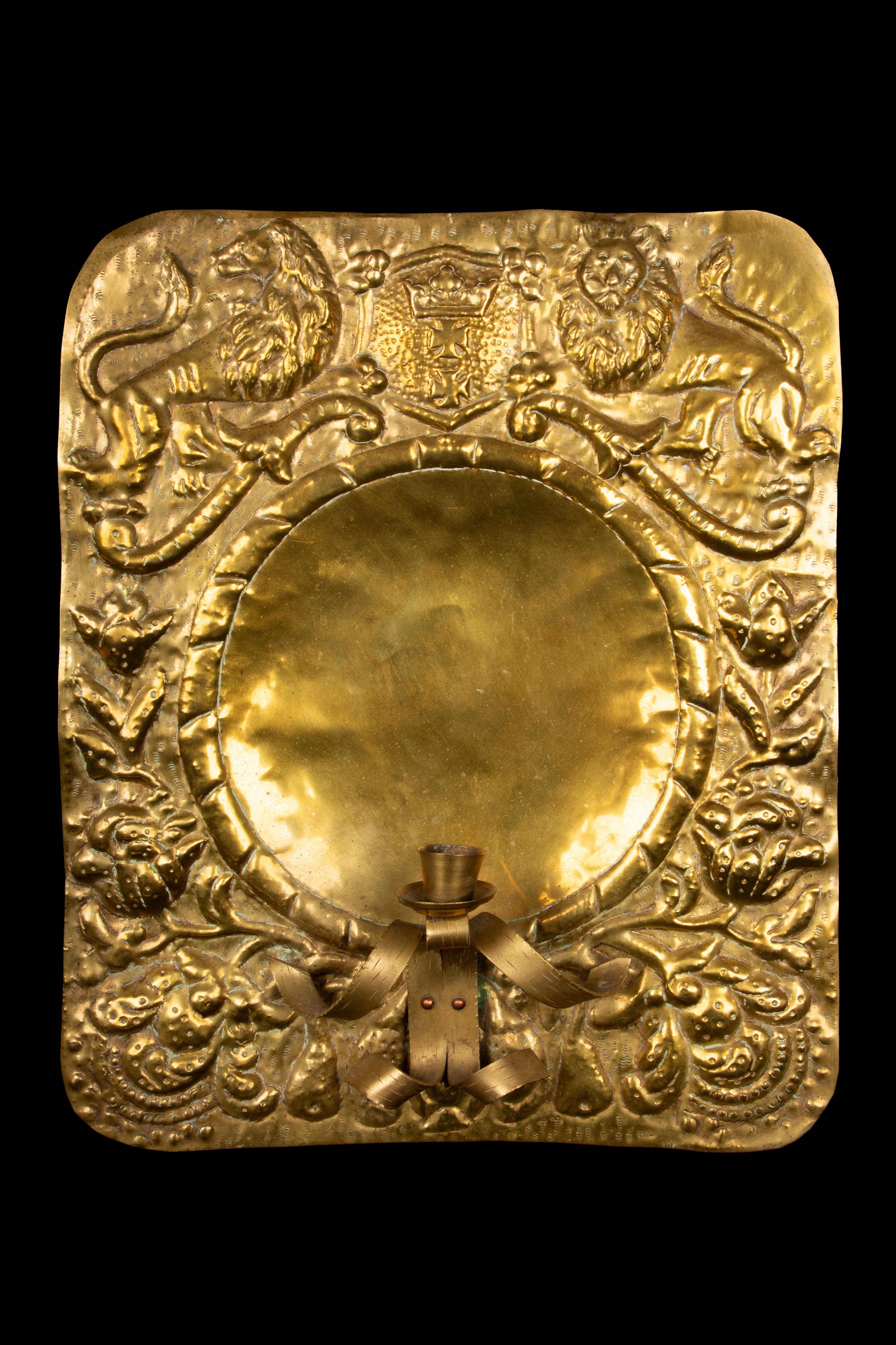 Pair of 19th Century Repousse Brass Candle Wall Sconces w/ Heraldic Coat of Arms In Excellent Condition In New York, NY
