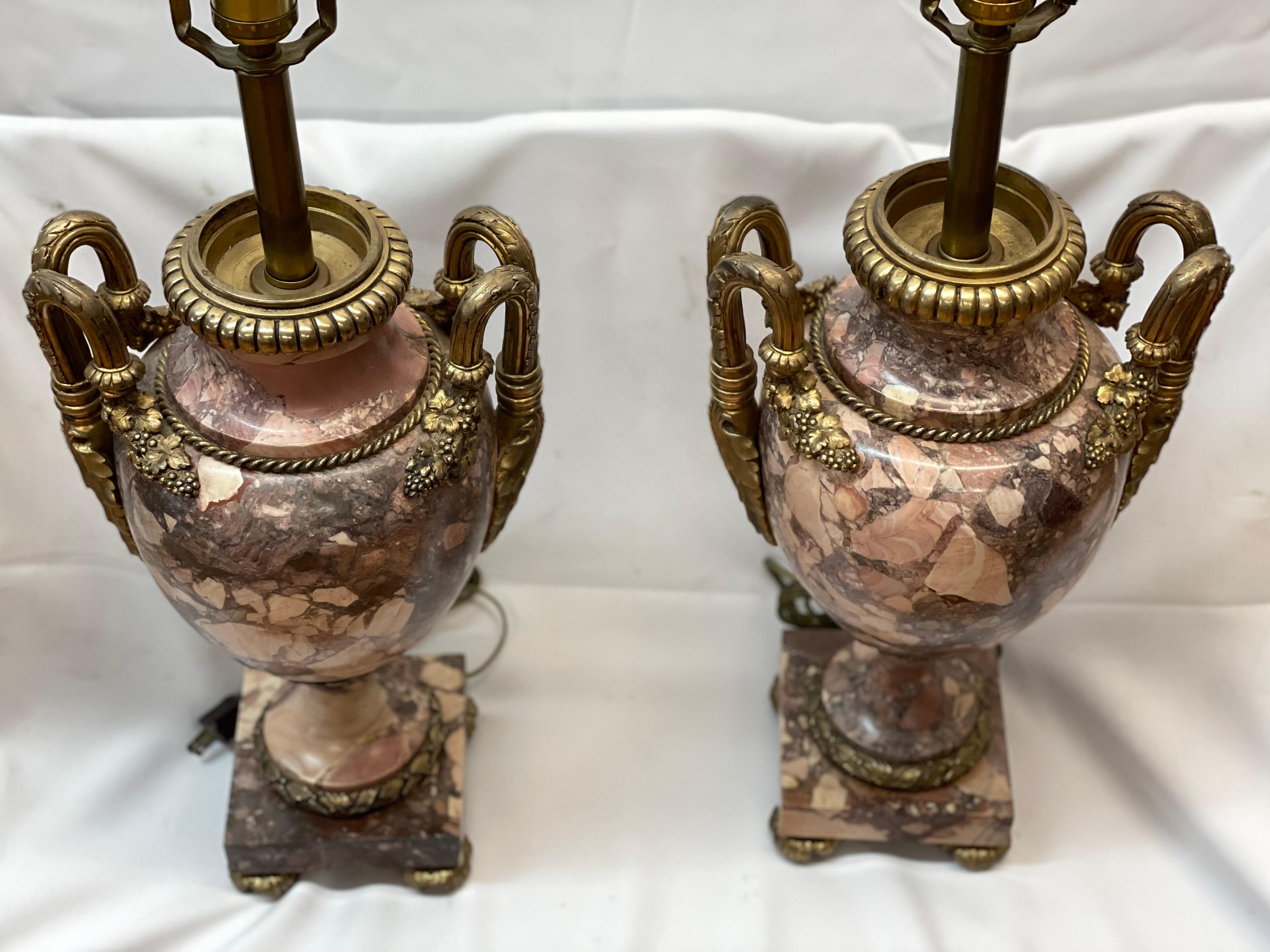 19th Century Pair of 19th century rogue colored French gilded marble lamp For Sale
