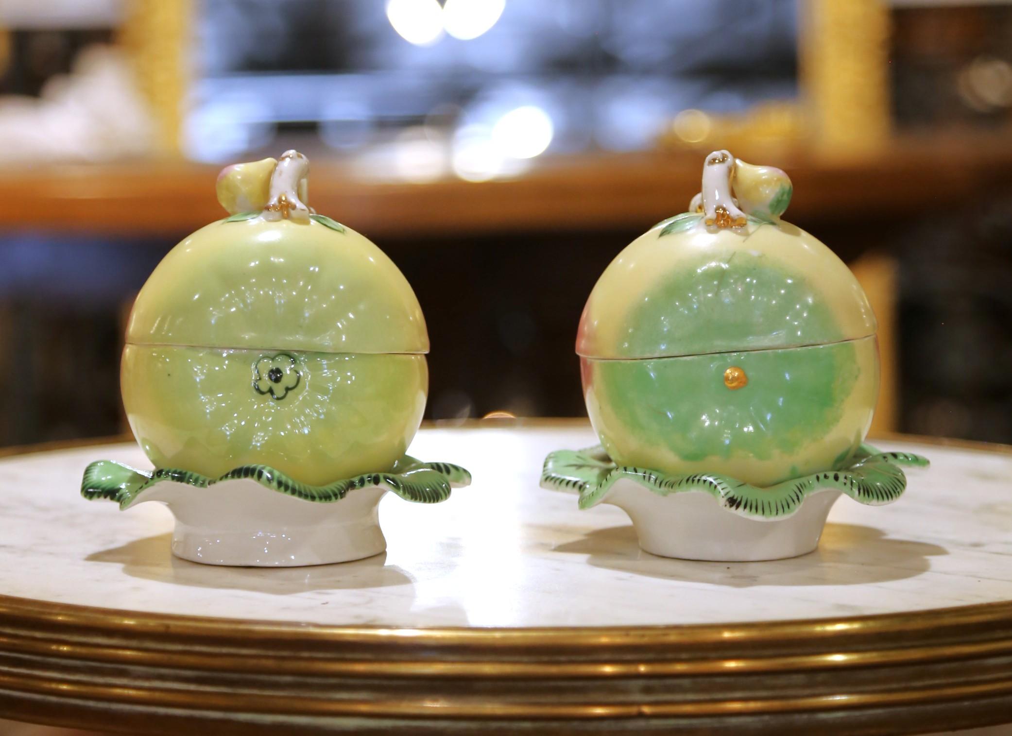 Pair of 19th Century Russian Kuznetsov Hand-Painted Porcelain Pear-Form Tureens For Sale 7