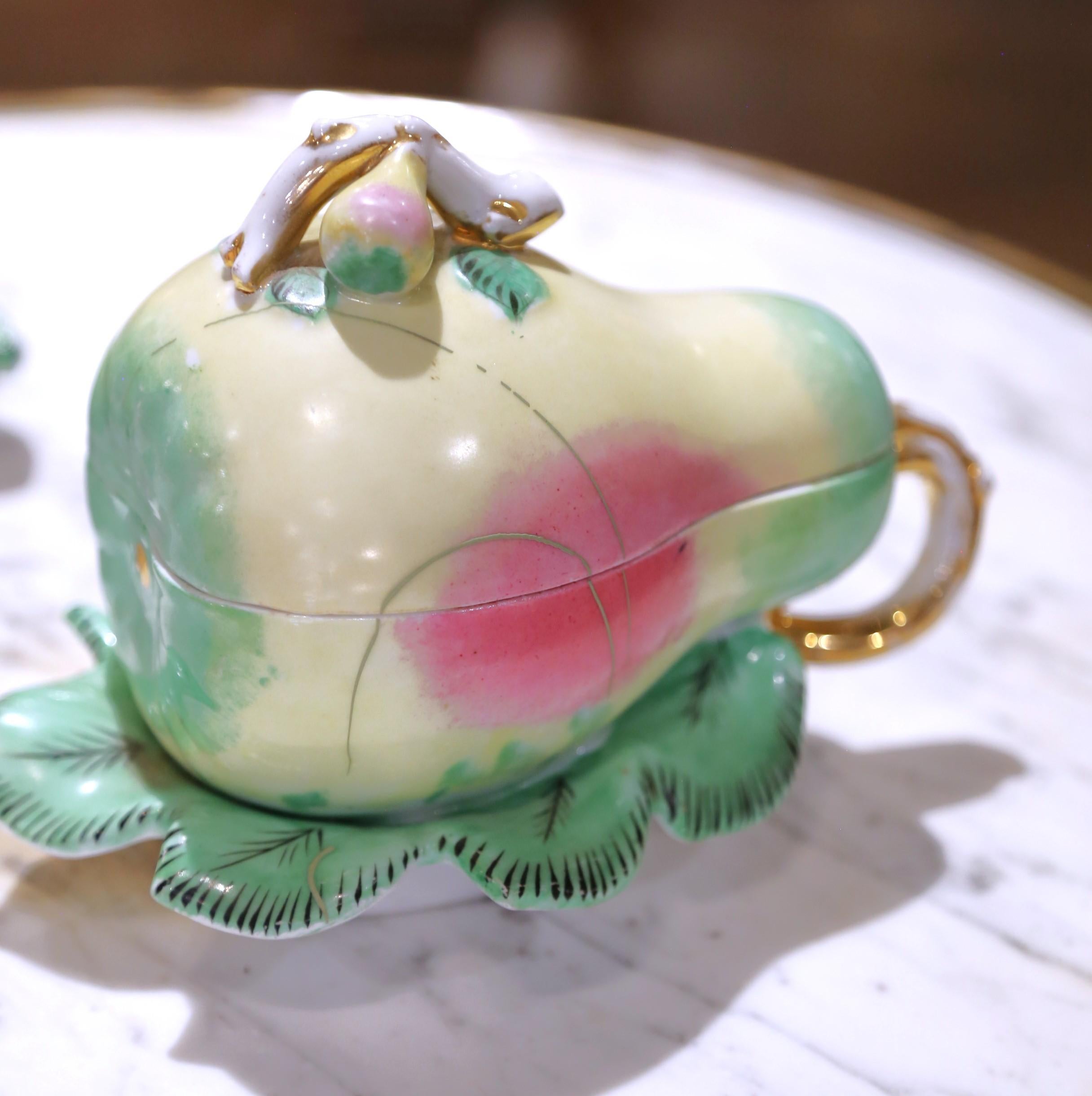 Pair of 19th Century Russian Kuznetsov Hand-Painted Porcelain Pear-Form Tureens For Sale 3