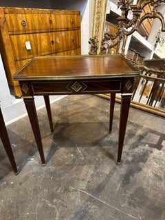 Paar russische Mahagoni-Beistelltische aus dem 19. Jahrhundert