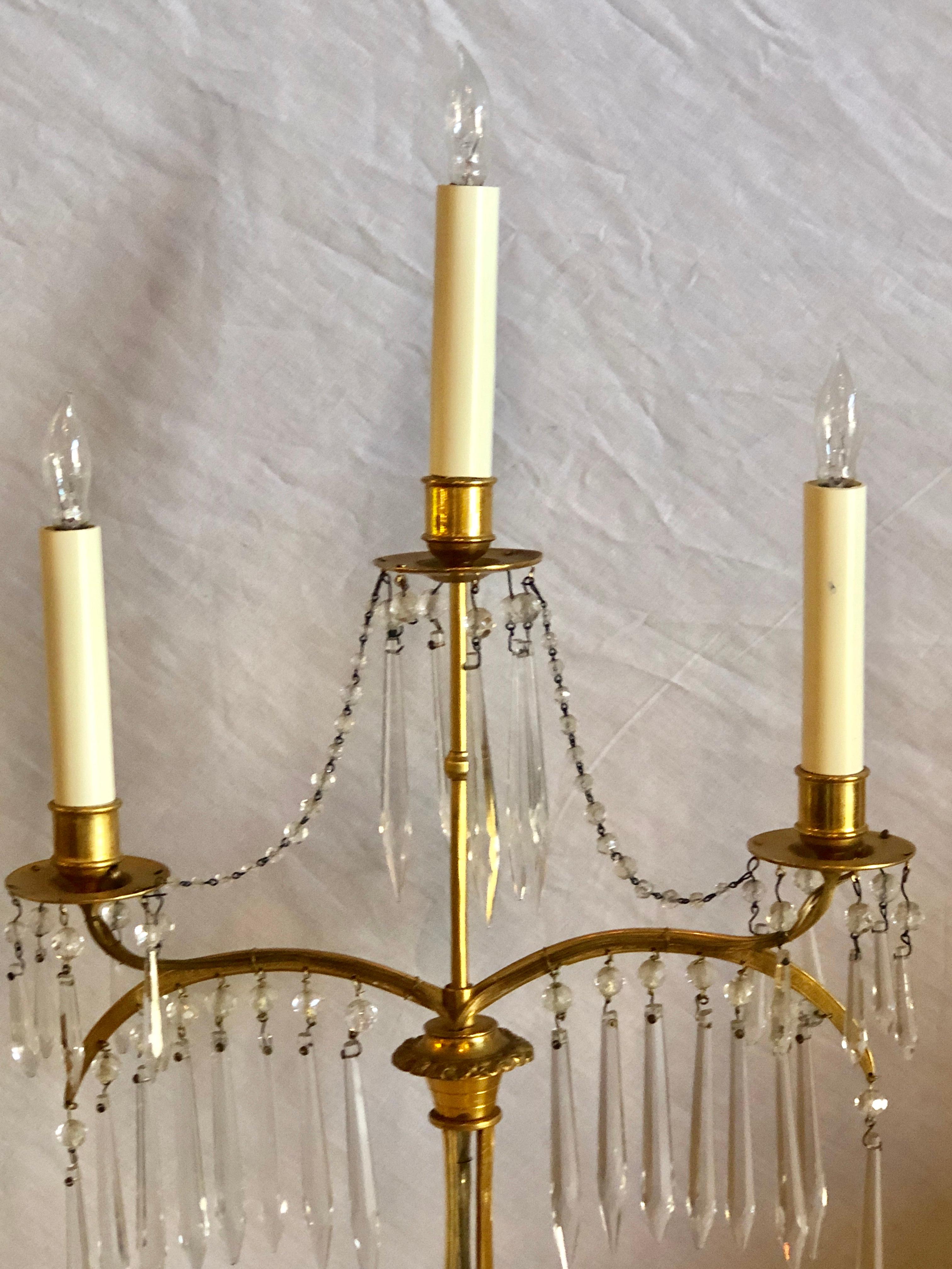 Paire de lampes de bureau russes néoclassiques du XIXe siècle en bronze doré du XIXe siècle en vente 6