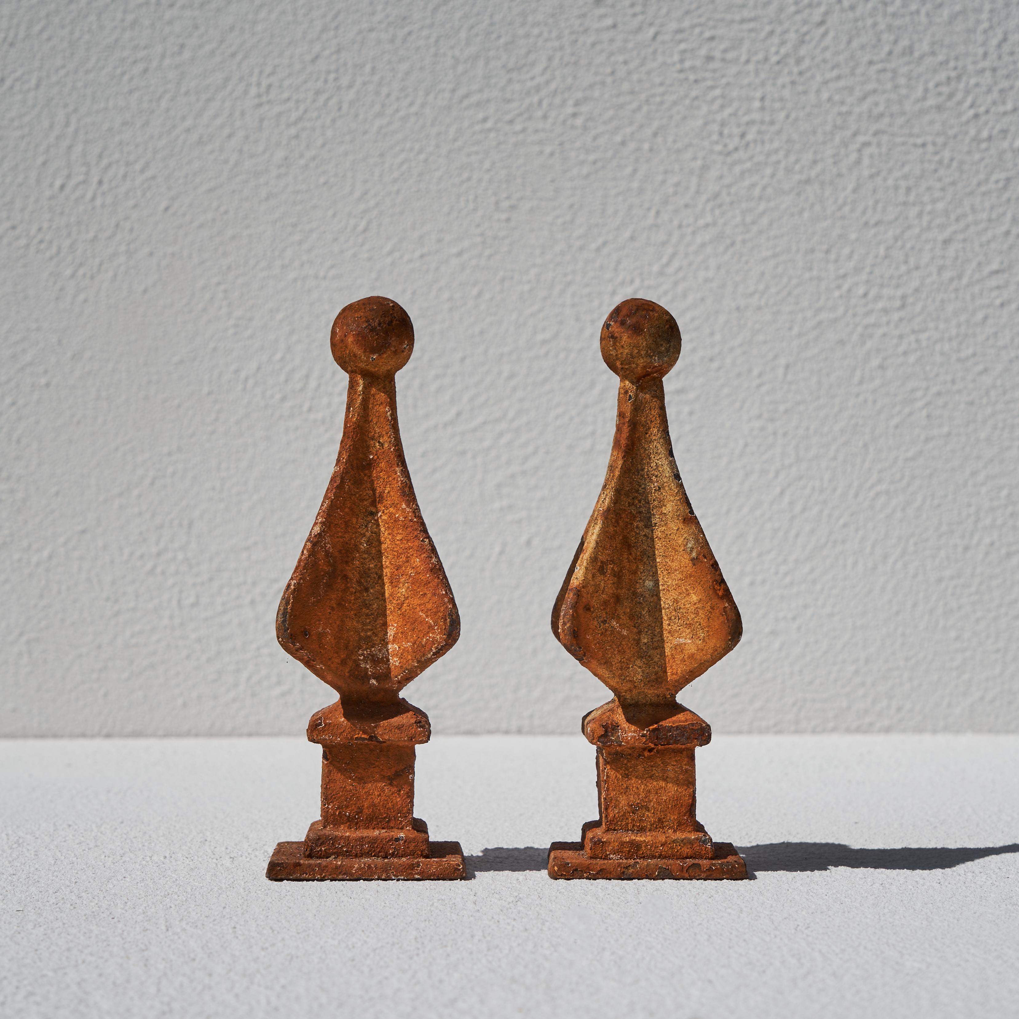 Arts and Crafts Pair of 19th Century Rusted Finials For Sale