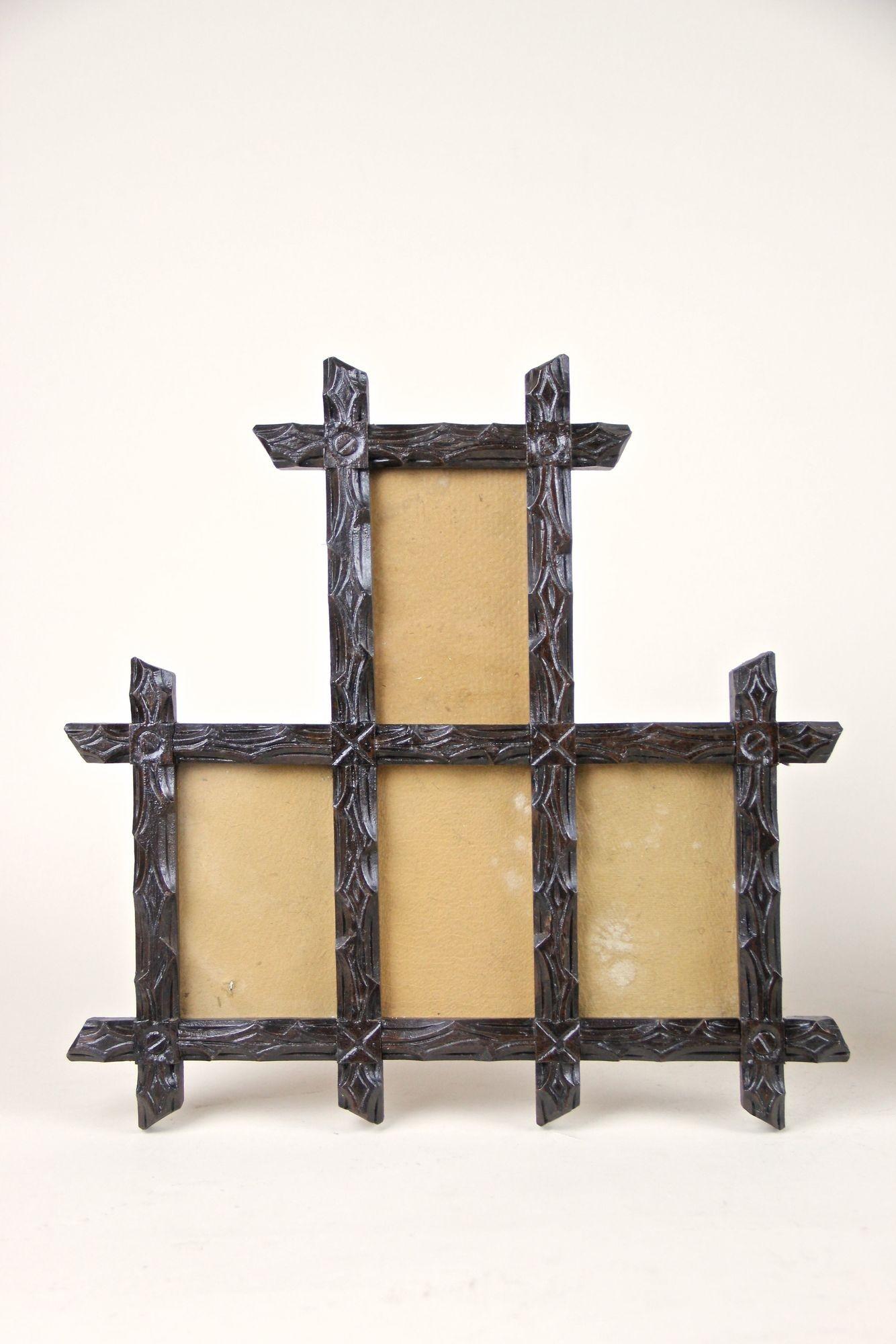 Austrian Pair of 19th Century Rustic Black Forest Photo Frames, Handcarved, AT ca. 1880 For Sale
