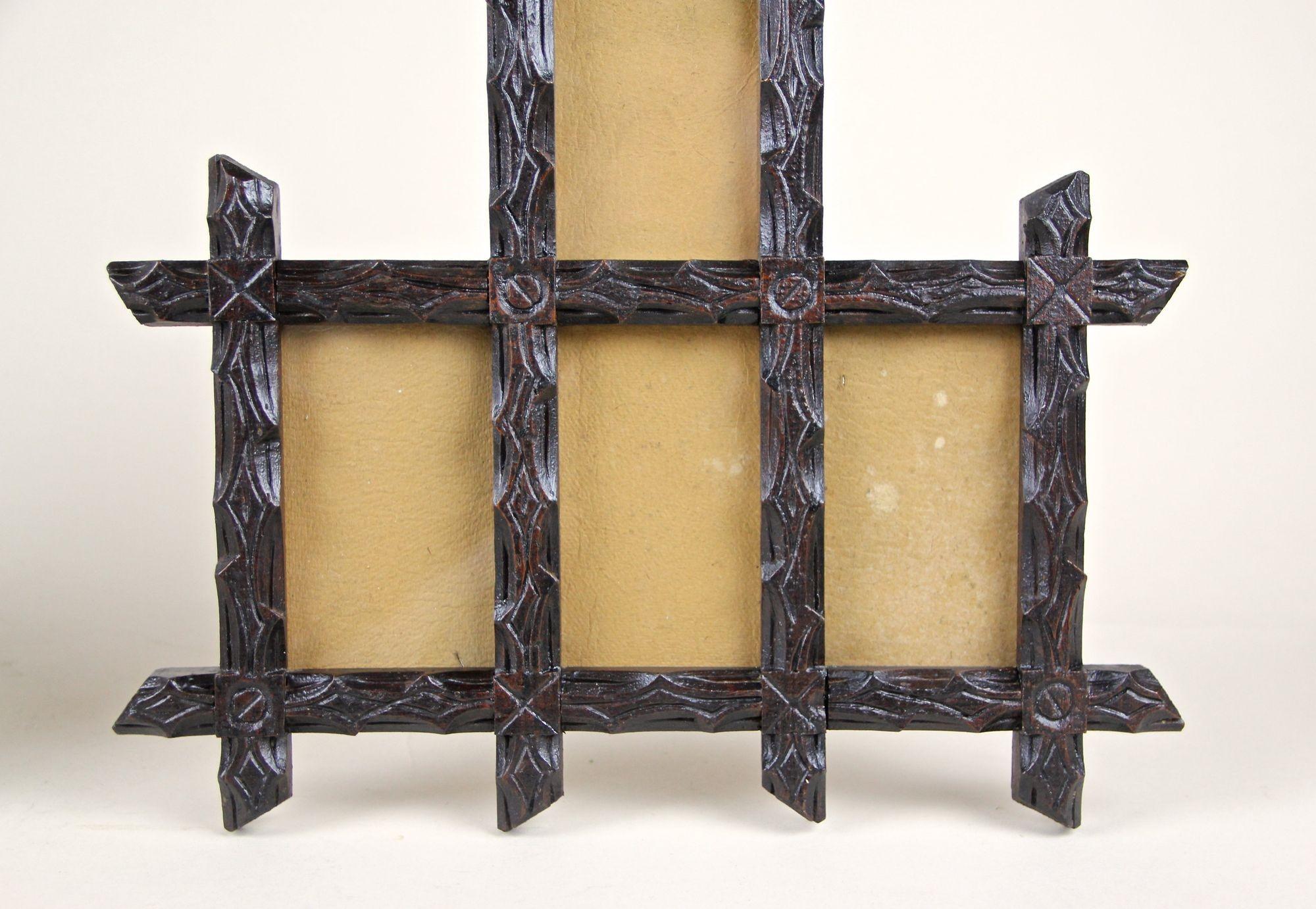 Pair of 19th Century Rustic Black Forest Photo Frames, Handcarved, AT ca. 1880 For Sale 4