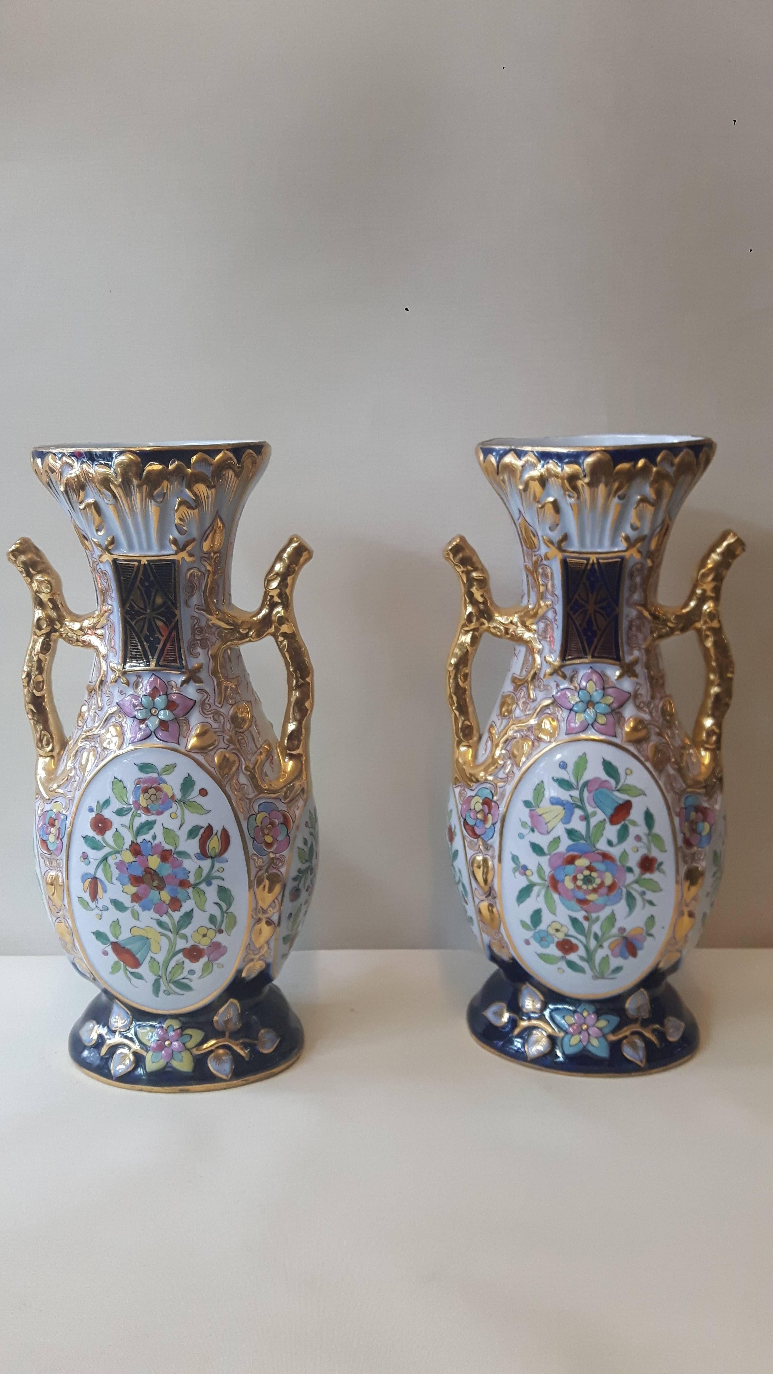 French Pair of 19th Century Samson Vases For Sale