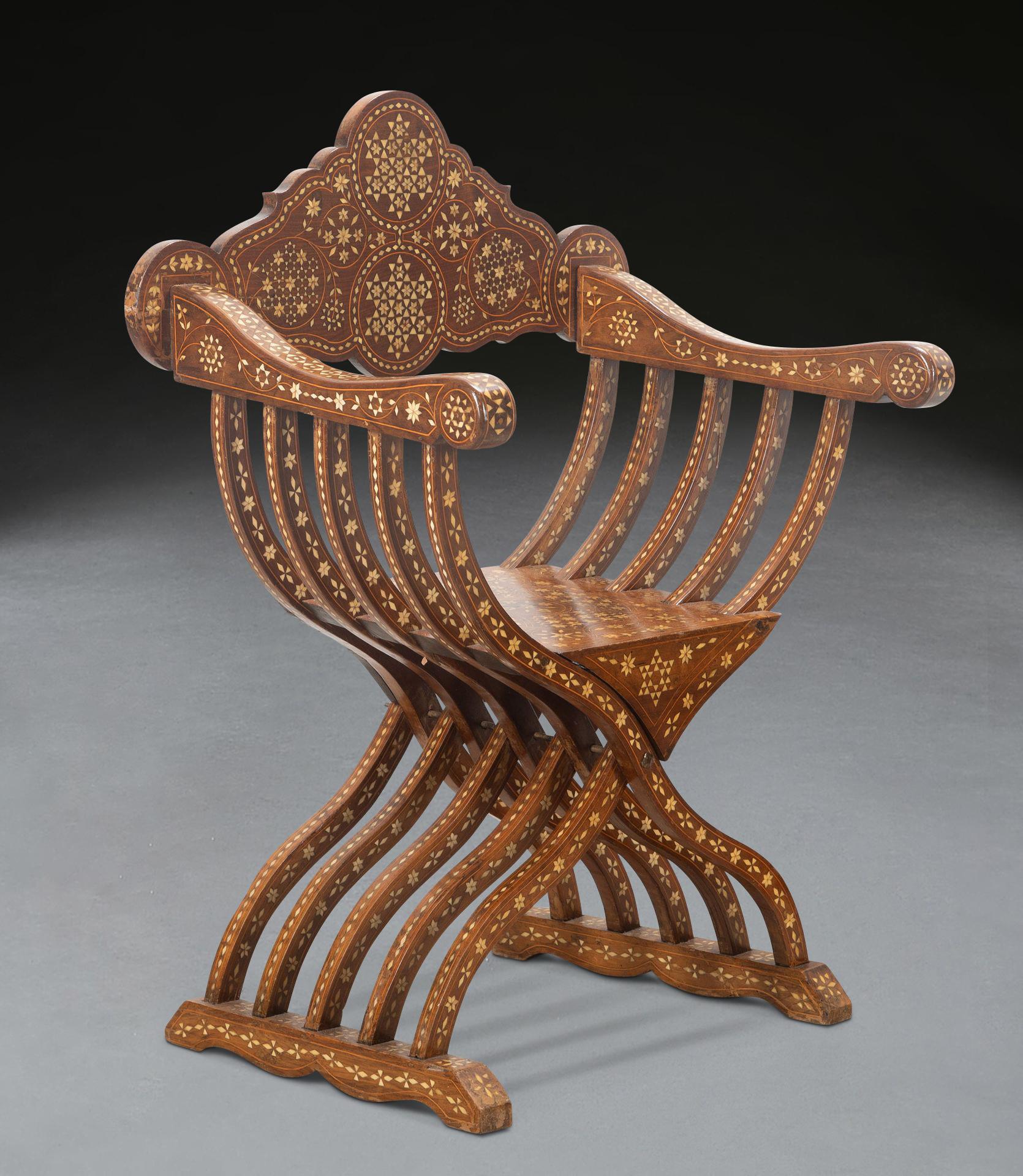 Carved Pair of 19th Century Savonarola Chairs