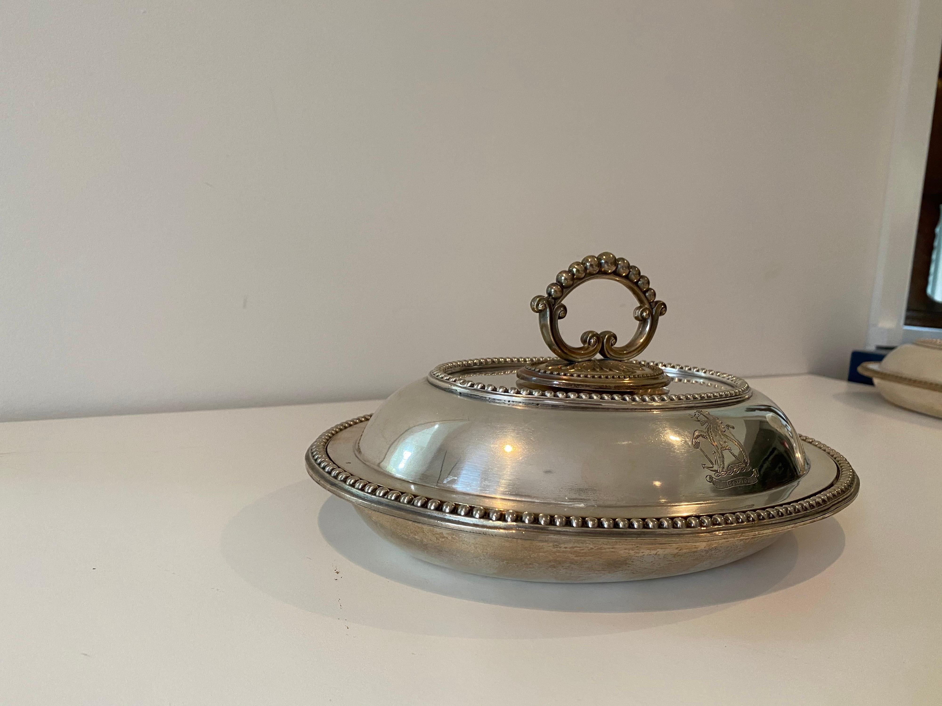 Pair of 19th Century Sheffield Silver Plated Covered Tureens In Good Condition For Sale In Stockton, NJ