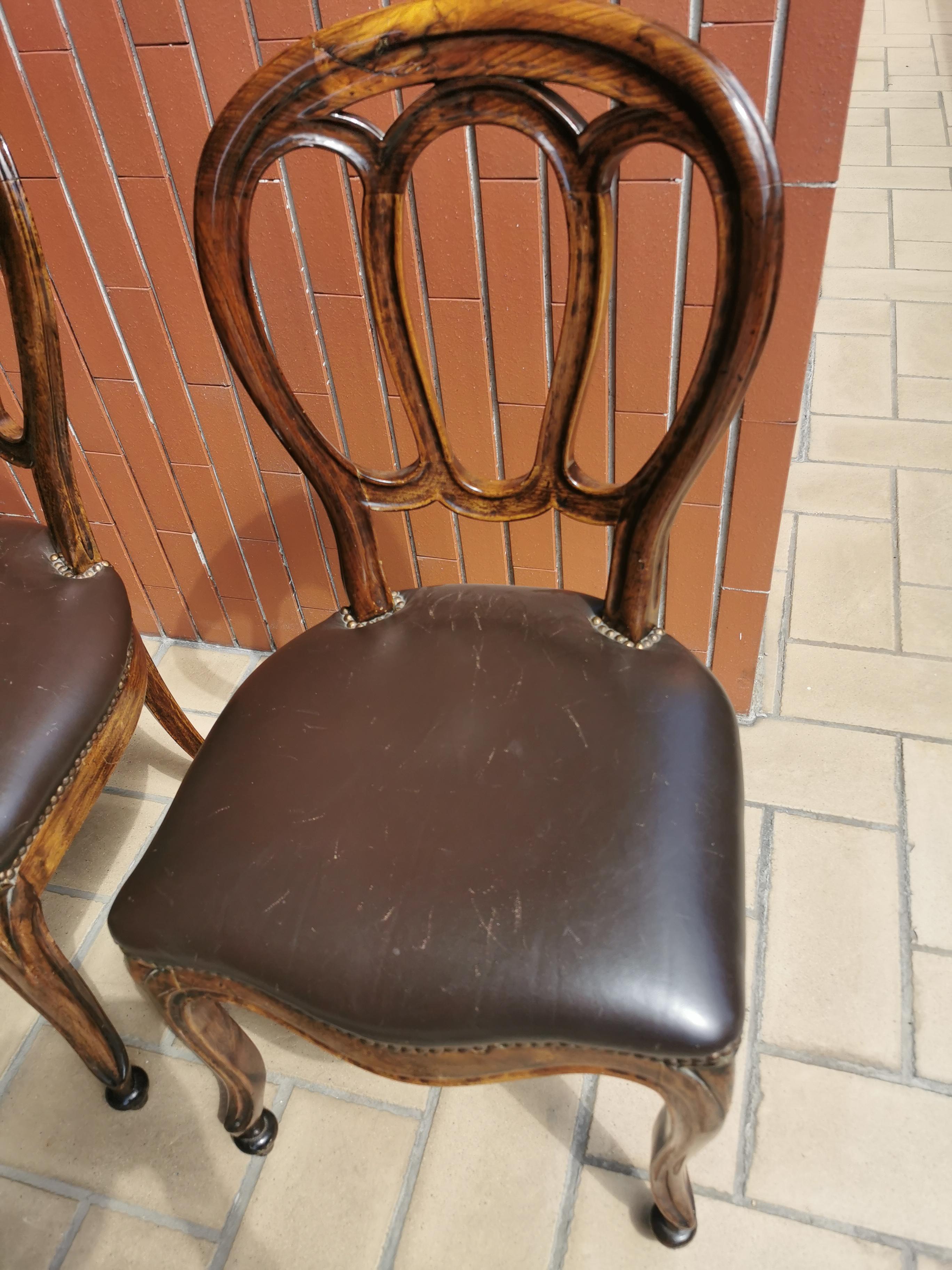 Italian Pair of 19th Century Side Chairs, Walnut, Leather, circa 1840 Italy For Sale