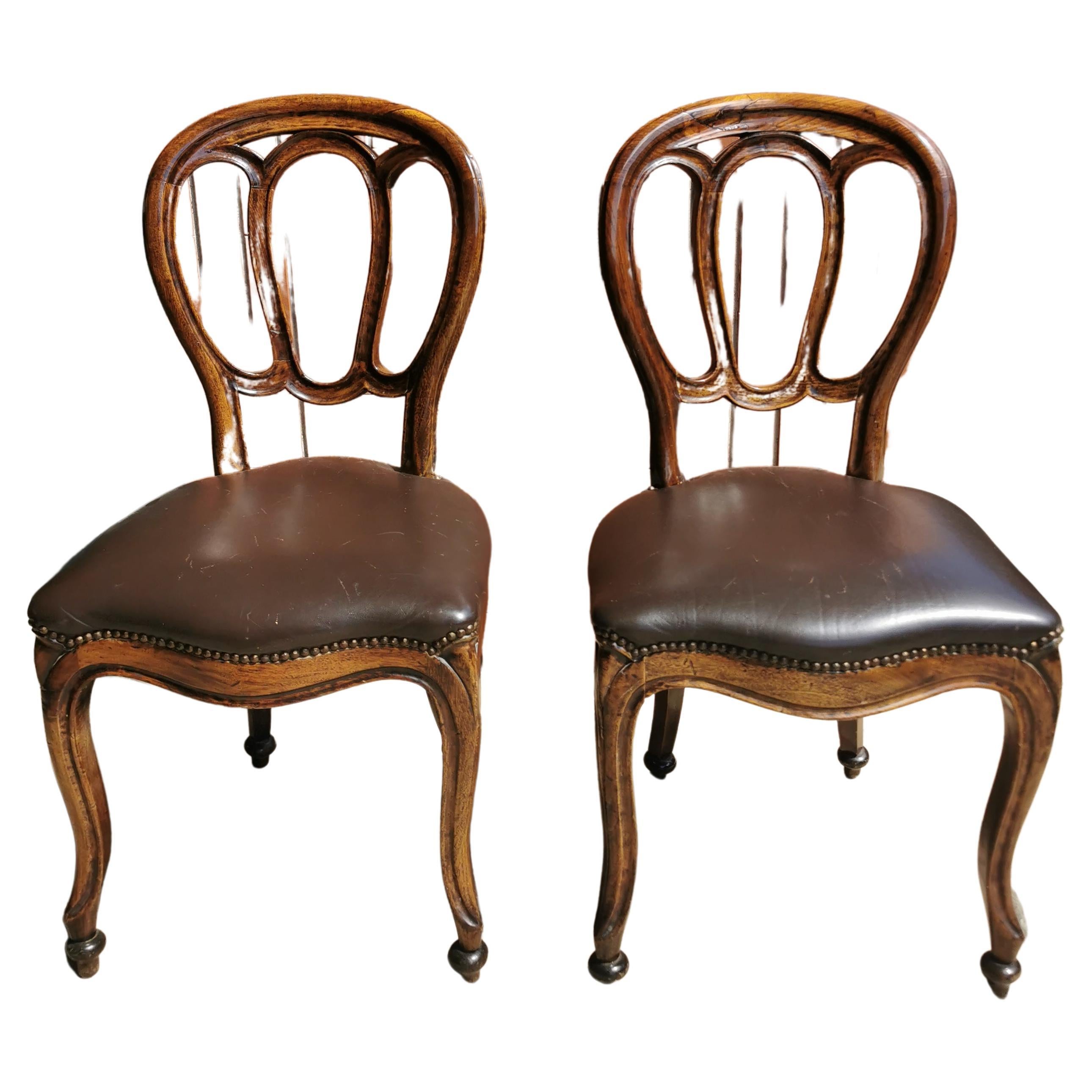 Pair of 19th Century Side Chairs, Walnut, Leather, circa 1840 Italy For Sale