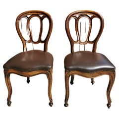 Pair of 19th Century Side Chairs, Walnut, Leather, circa 1840 Italy