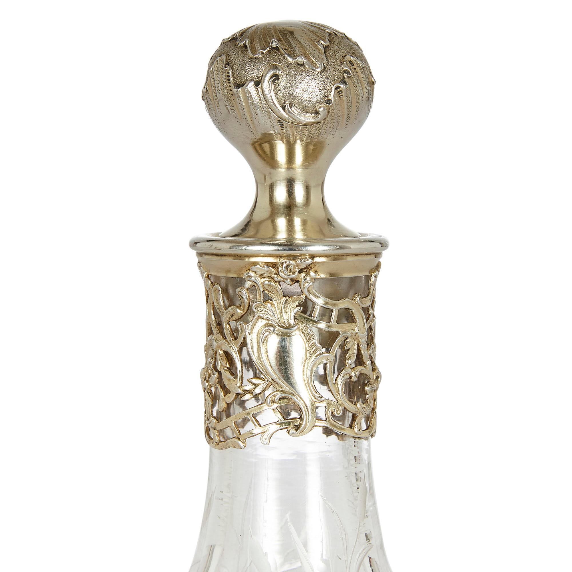 XIXe siècle Paire de carafes à décanter en argent et cristal du 19ème siècle en vente