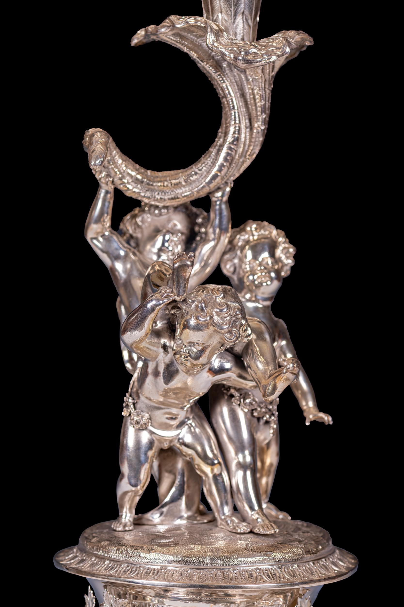 Coppia di candelabri d'argento del 19° secolo, Mortimer & Roskill, Storr & Mortimer, in ritardo in vendita 3
