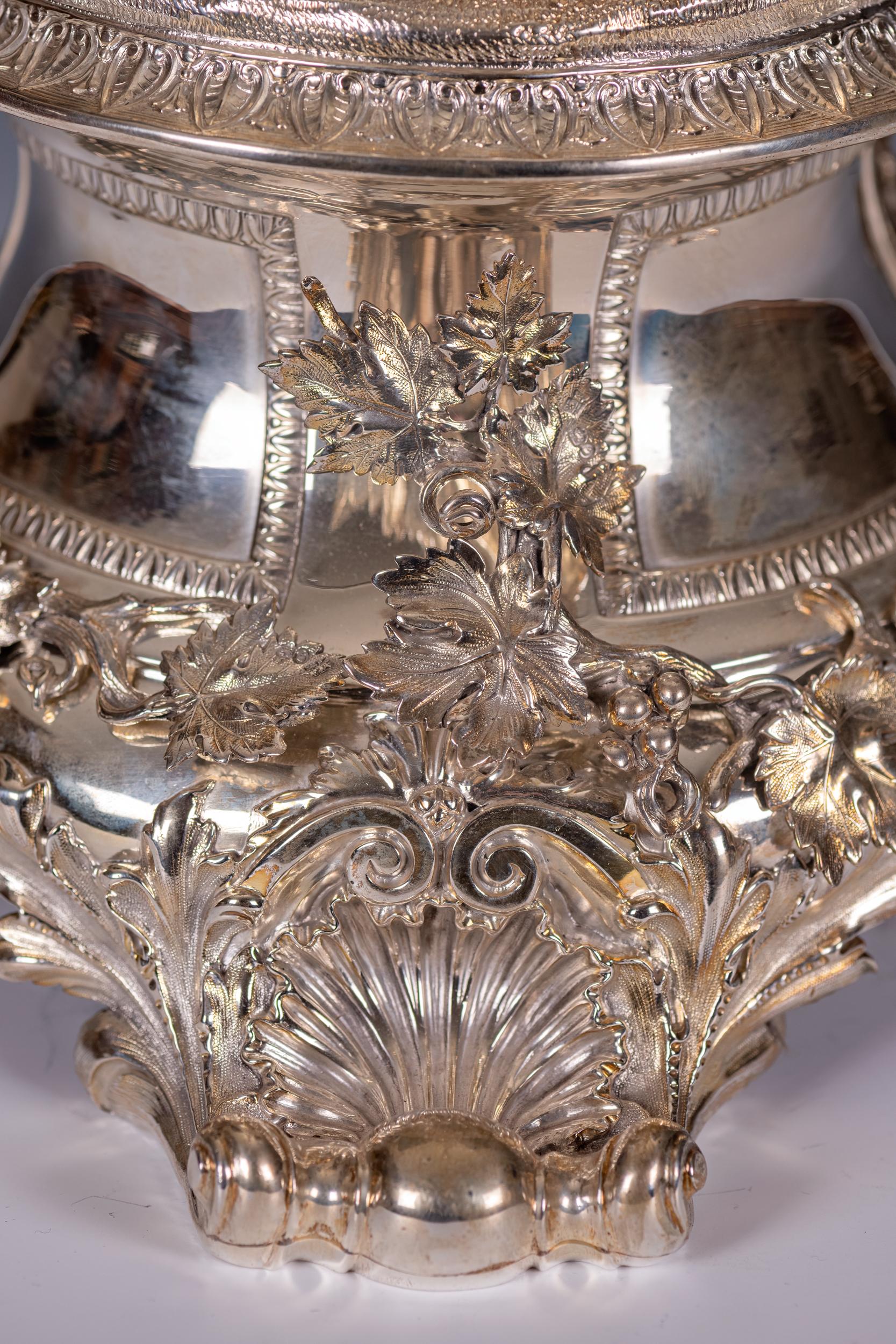 Coppia di candelabri d'argento del 19° secolo, Mortimer & Roskill, Storr & Mortimer, in ritardo in vendita 2