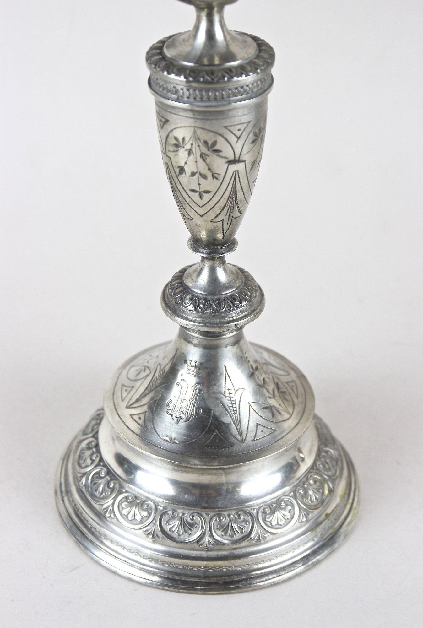 Paire de chandeliers en argent massif du XIXe siècle, Autriche vers 1860 Bon état - En vente à Lichtenberg, AT