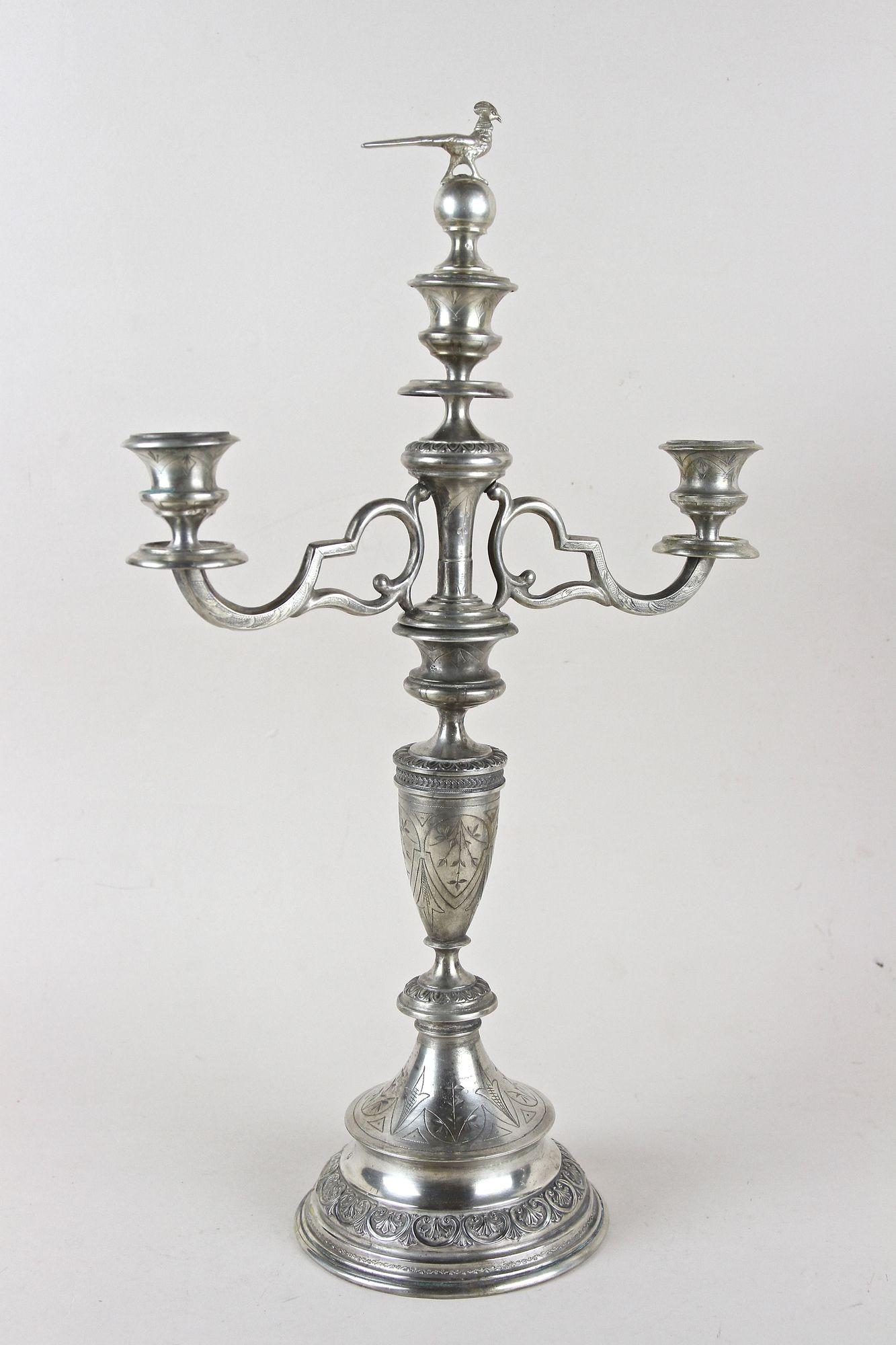 Argent Paire de chandeliers en argent massif du XIXe siècle, Autriche vers 1860 en vente