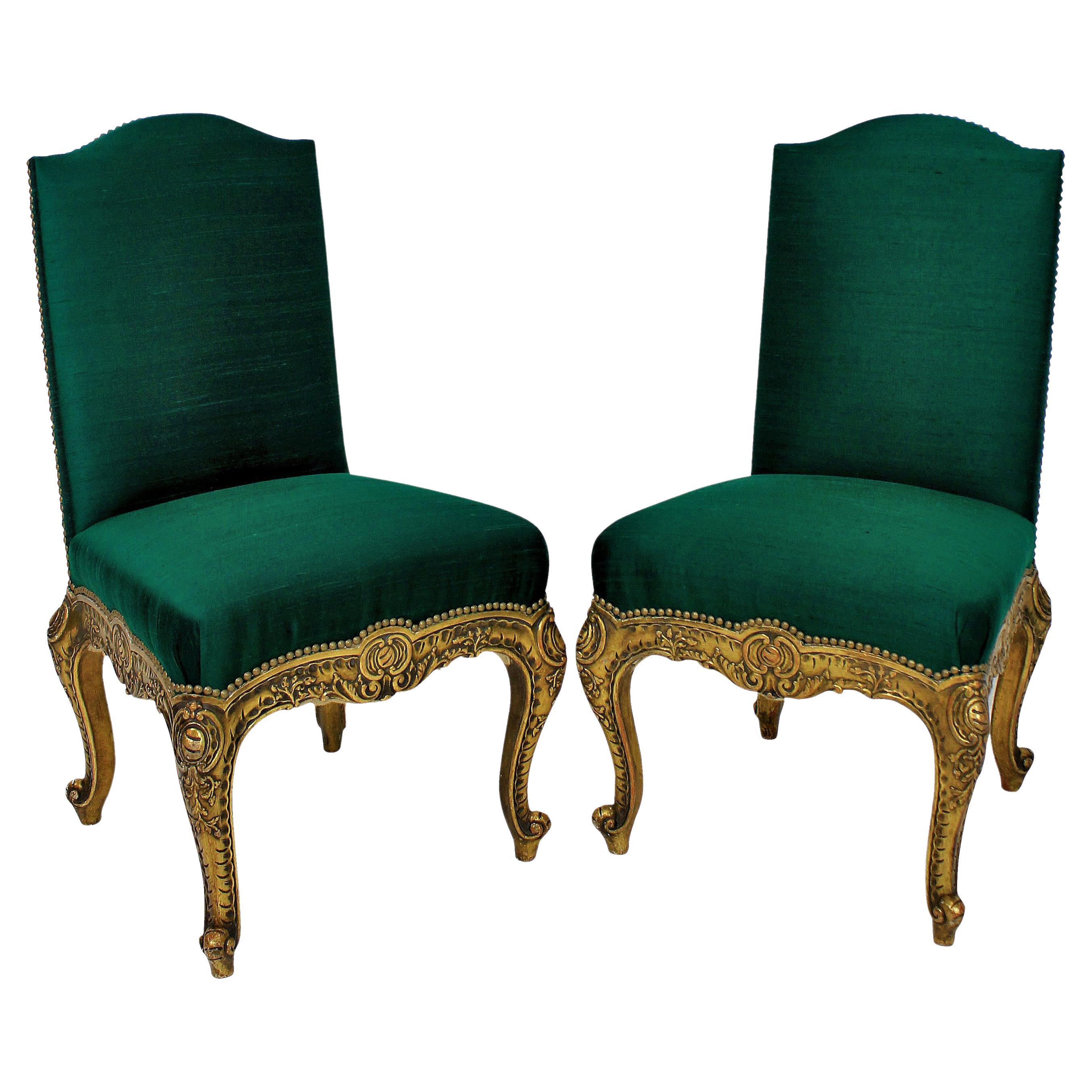 Paar spanische Stühle aus vergoldetem Holz aus dem 19. Jahrhundert
