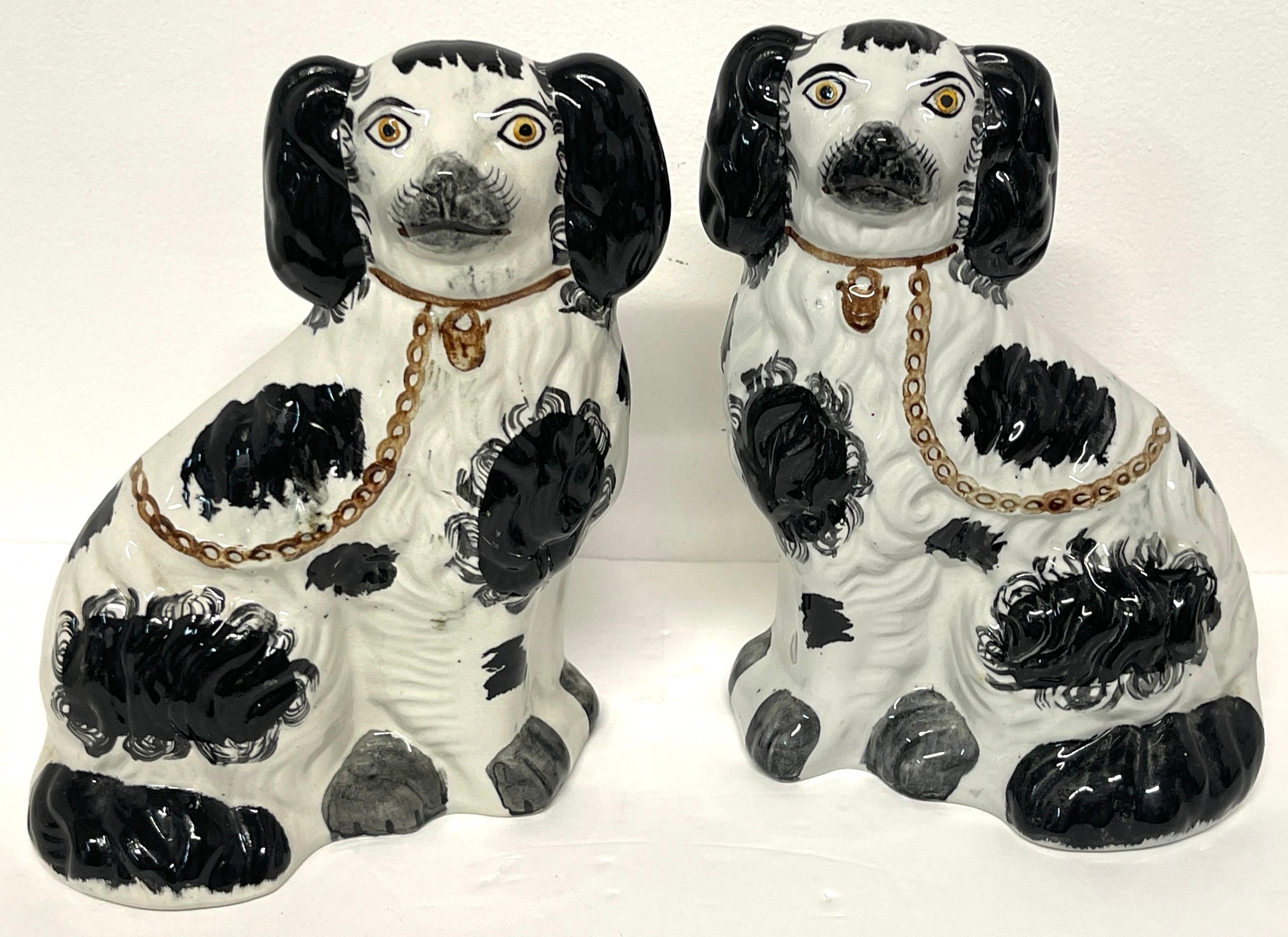 Pair of 19th Century Staffordshire Dogs, Black & White 'Sponge' Decoration In Good Condition In West Palm Beach, FL