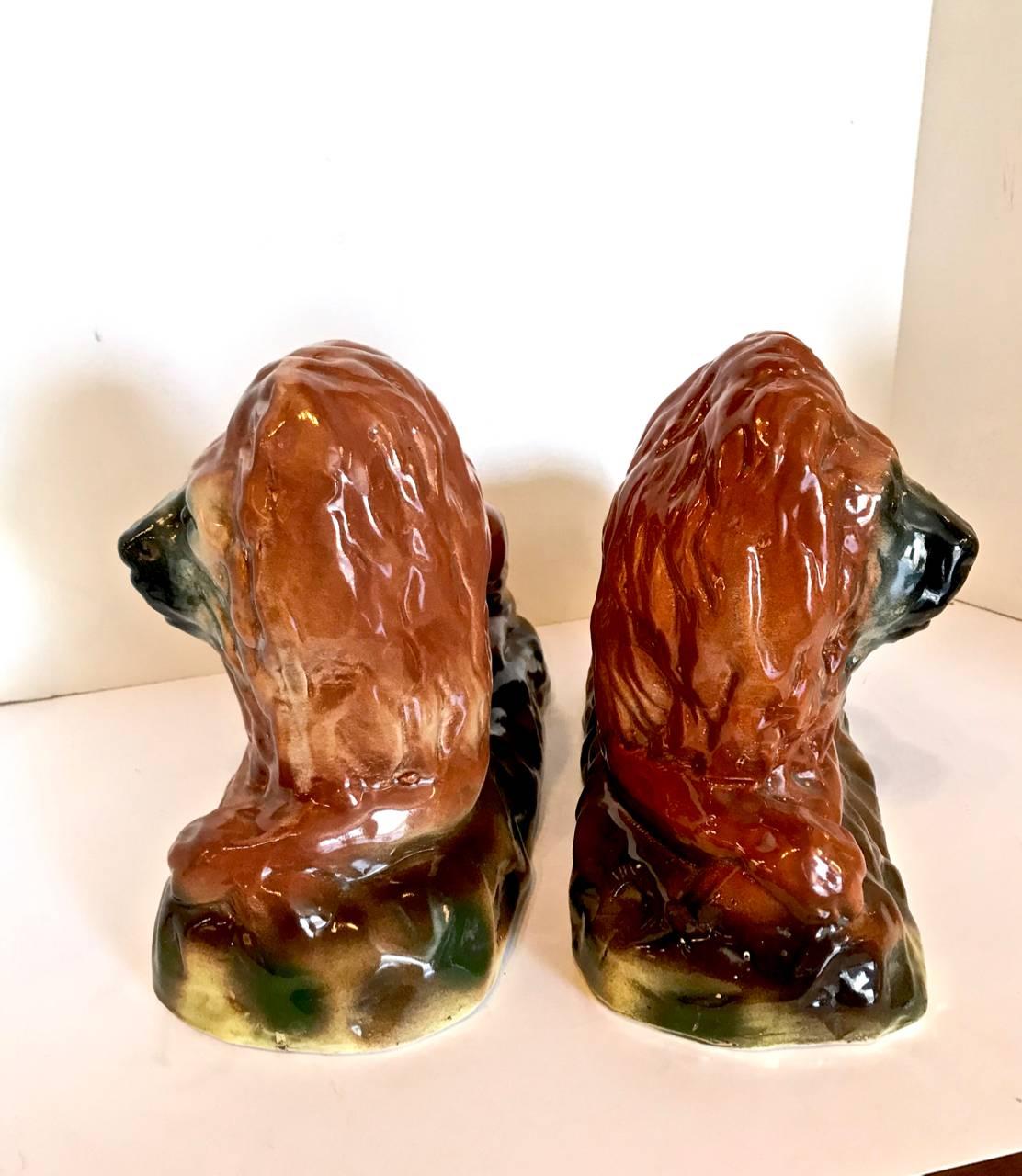 Pair of 19th Century Staffordshire Recumbent Lions In Good Condition For Sale In Pasadena, CA
