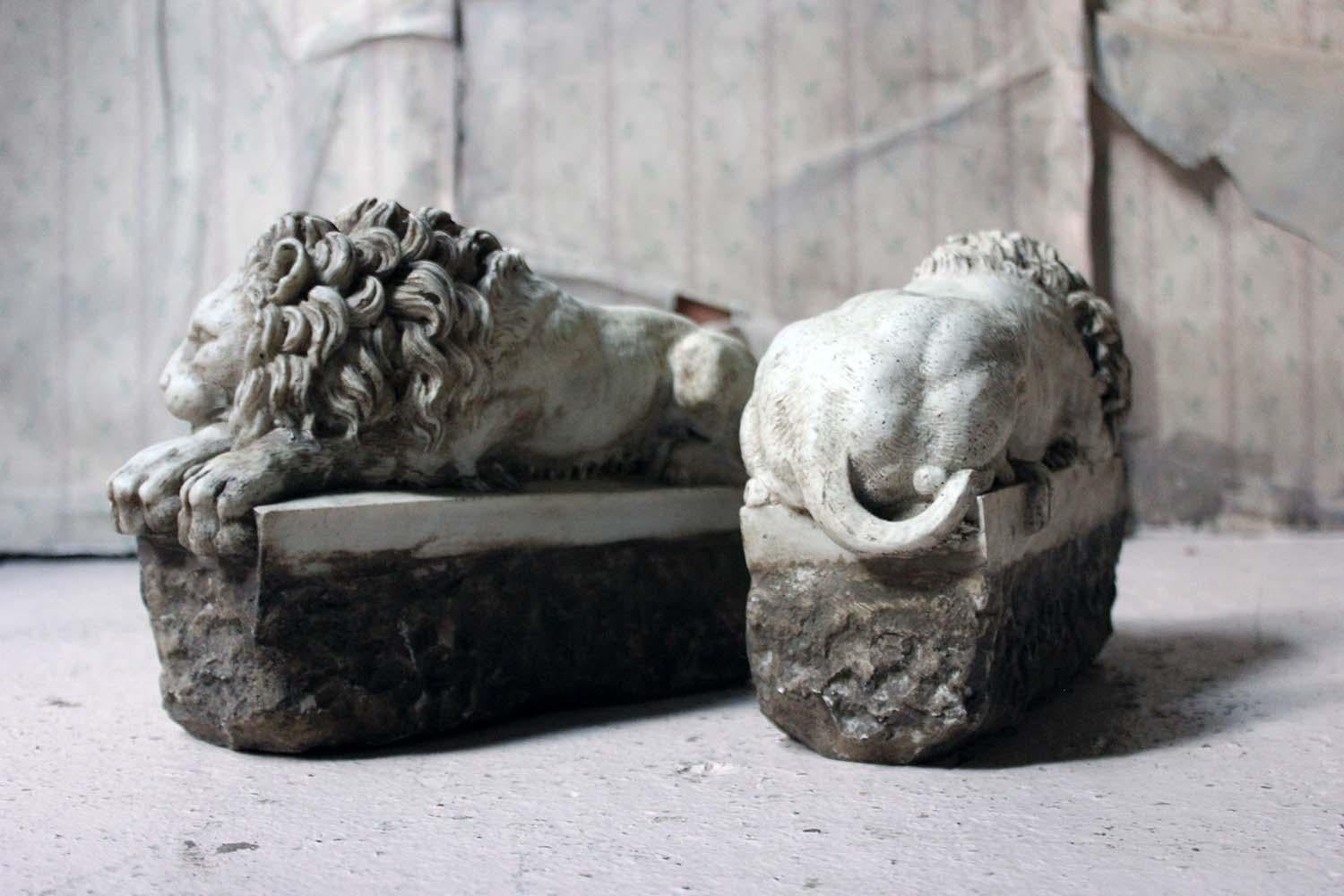 Ein Paar Steinlöwen aus dem 19. Jahrhundert, nach Antonio Canova (George II.)