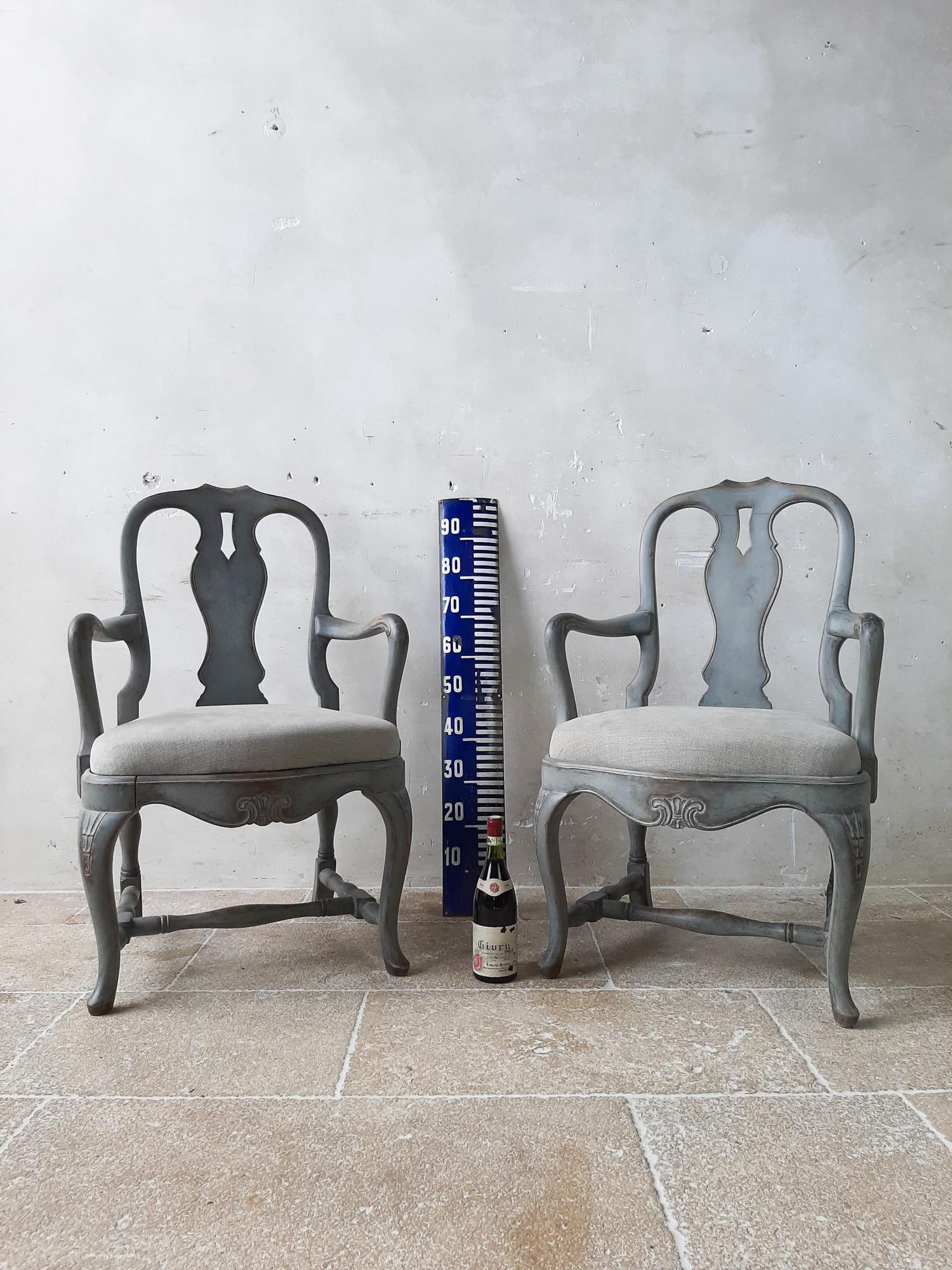 Pair of 19th Century Swedish Armchairs with Old Gray Patina In Good Condition In Baambrugge, NL