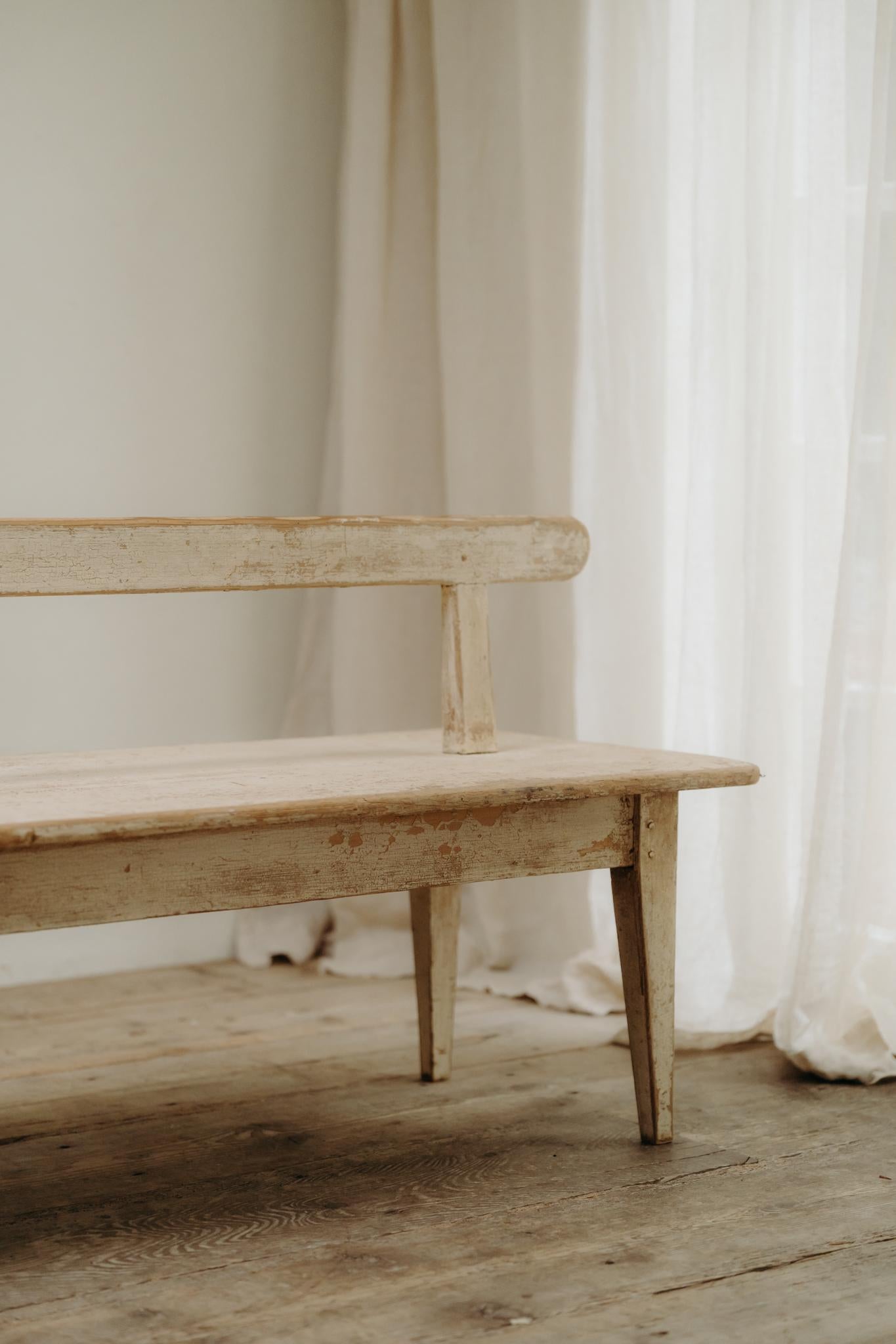 paire de bancs suédois du 19ème siècle . en vente 1