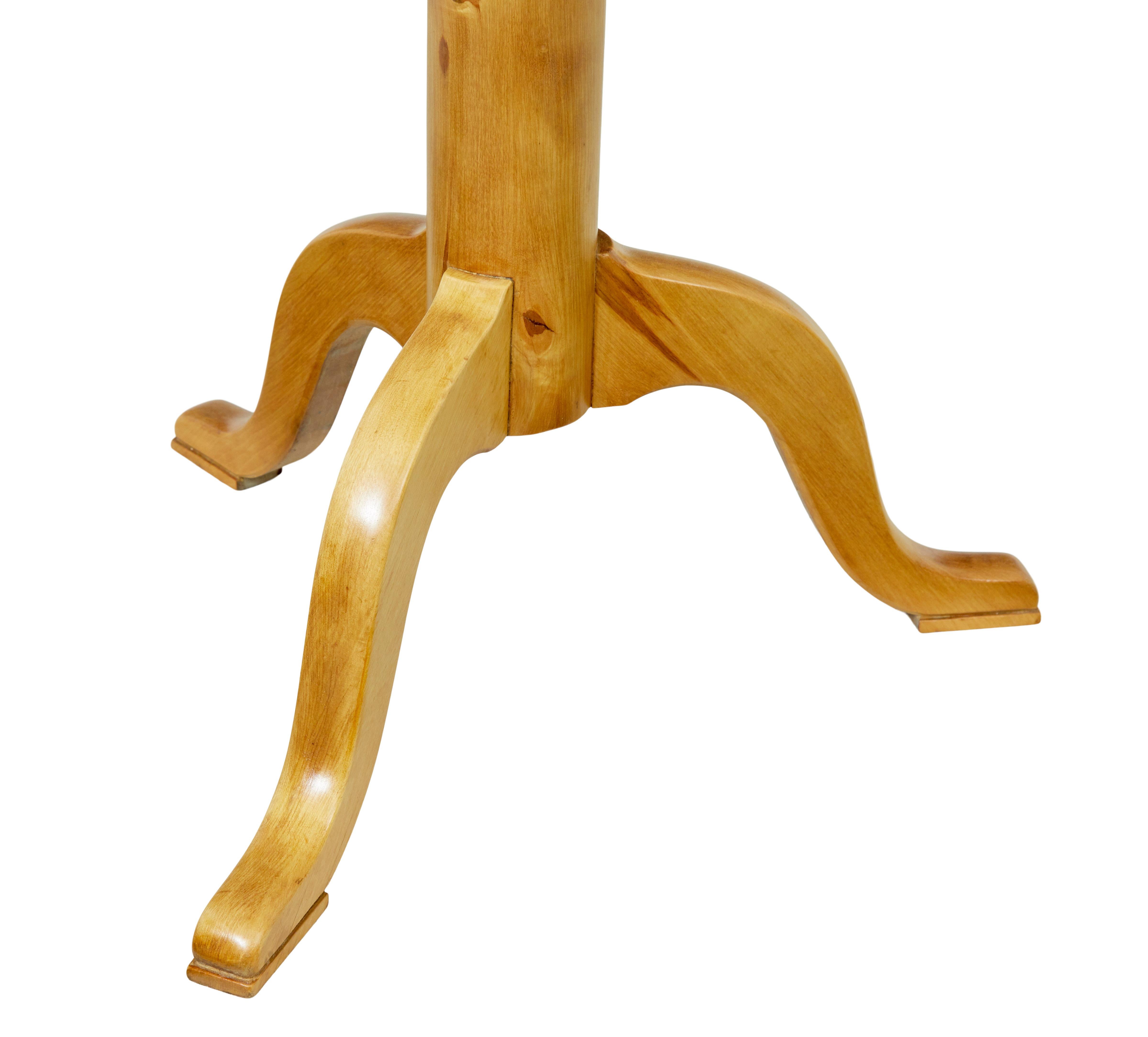 Hand-Carved Pair of 19th century Swedish birch side tables For Sale