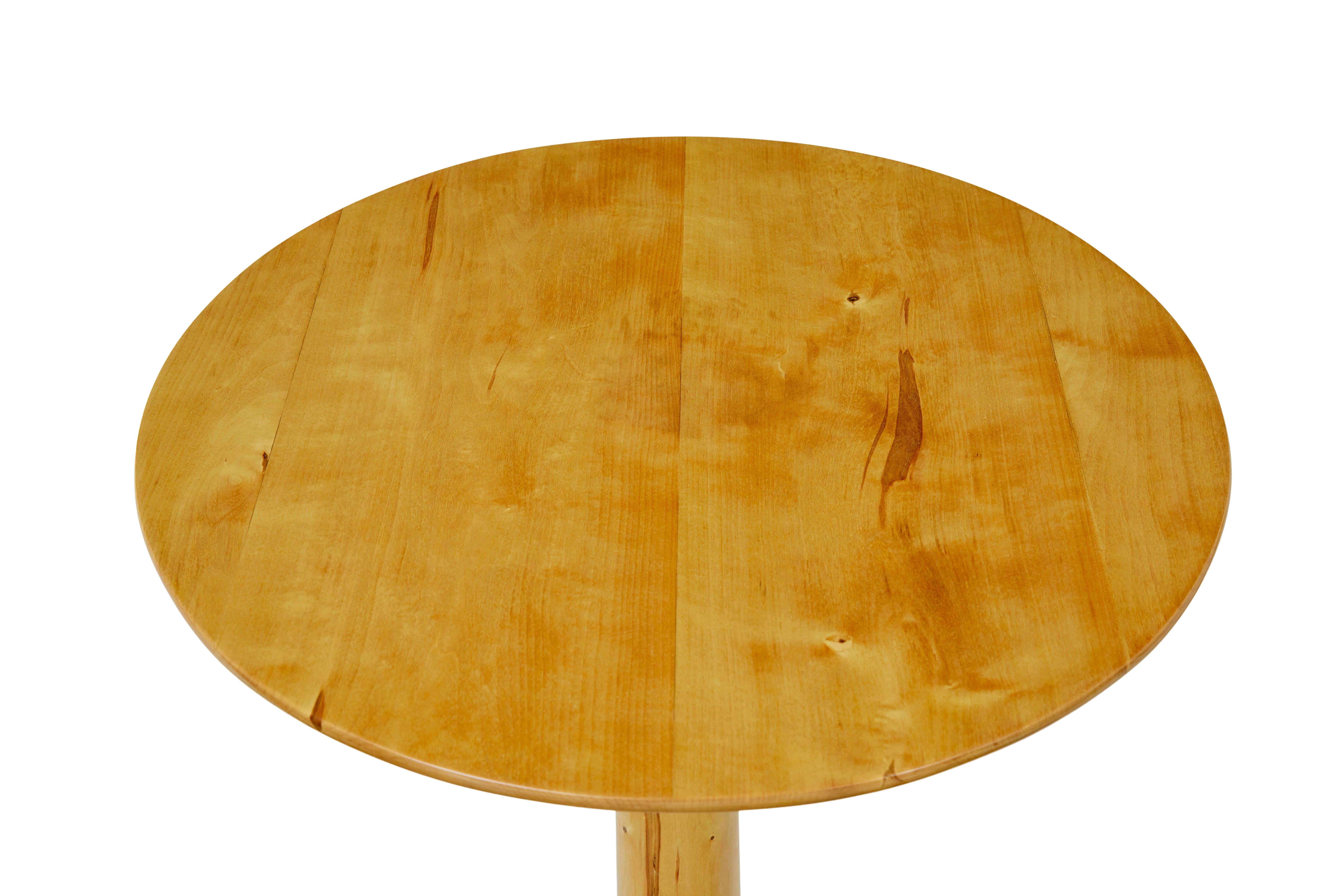 19th Century Pair of 19th century Swedish birch side tables For Sale