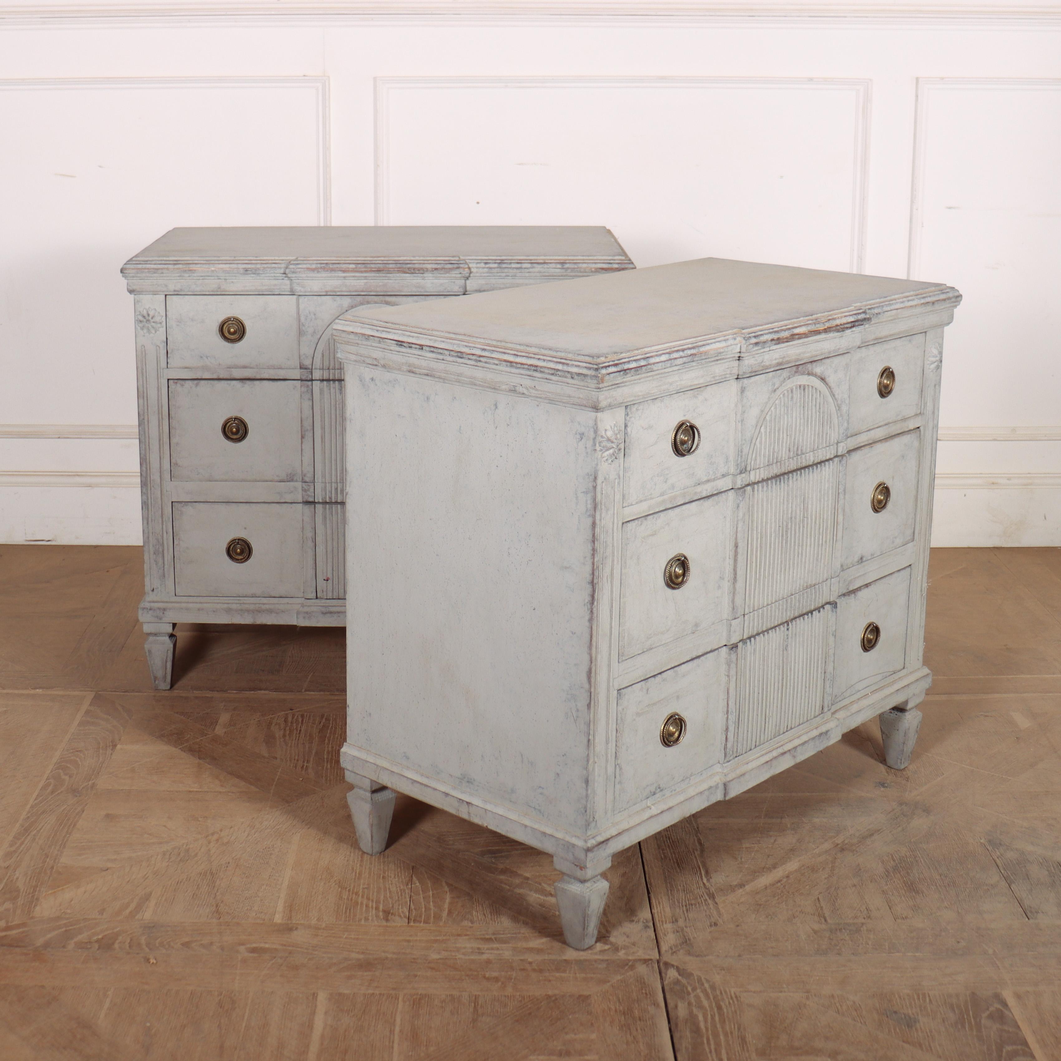 Pair of 19th century Swedish Breakfront Commodes For Sale 2