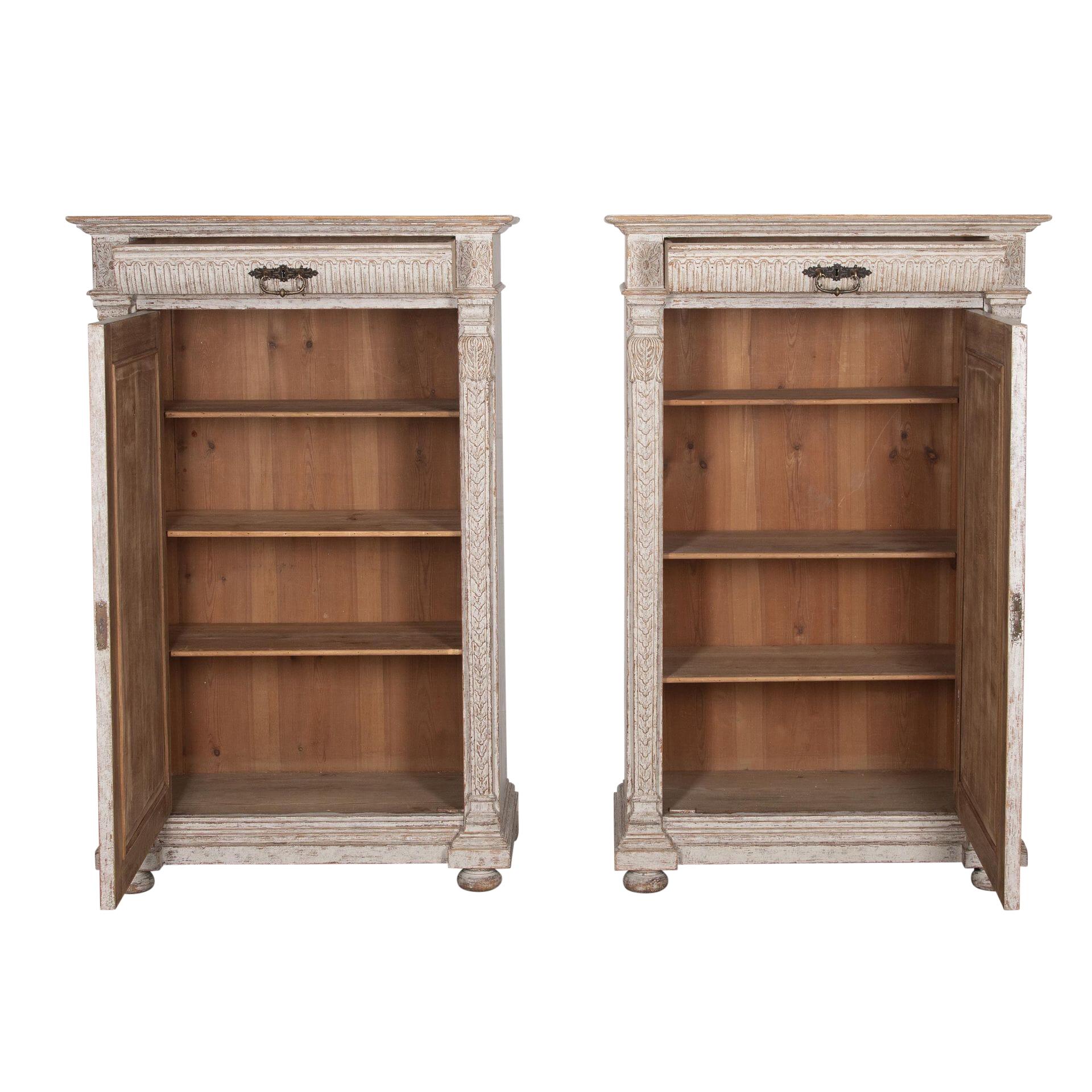 Wood Pair of 19th Century Swedish Cabinets For Sale