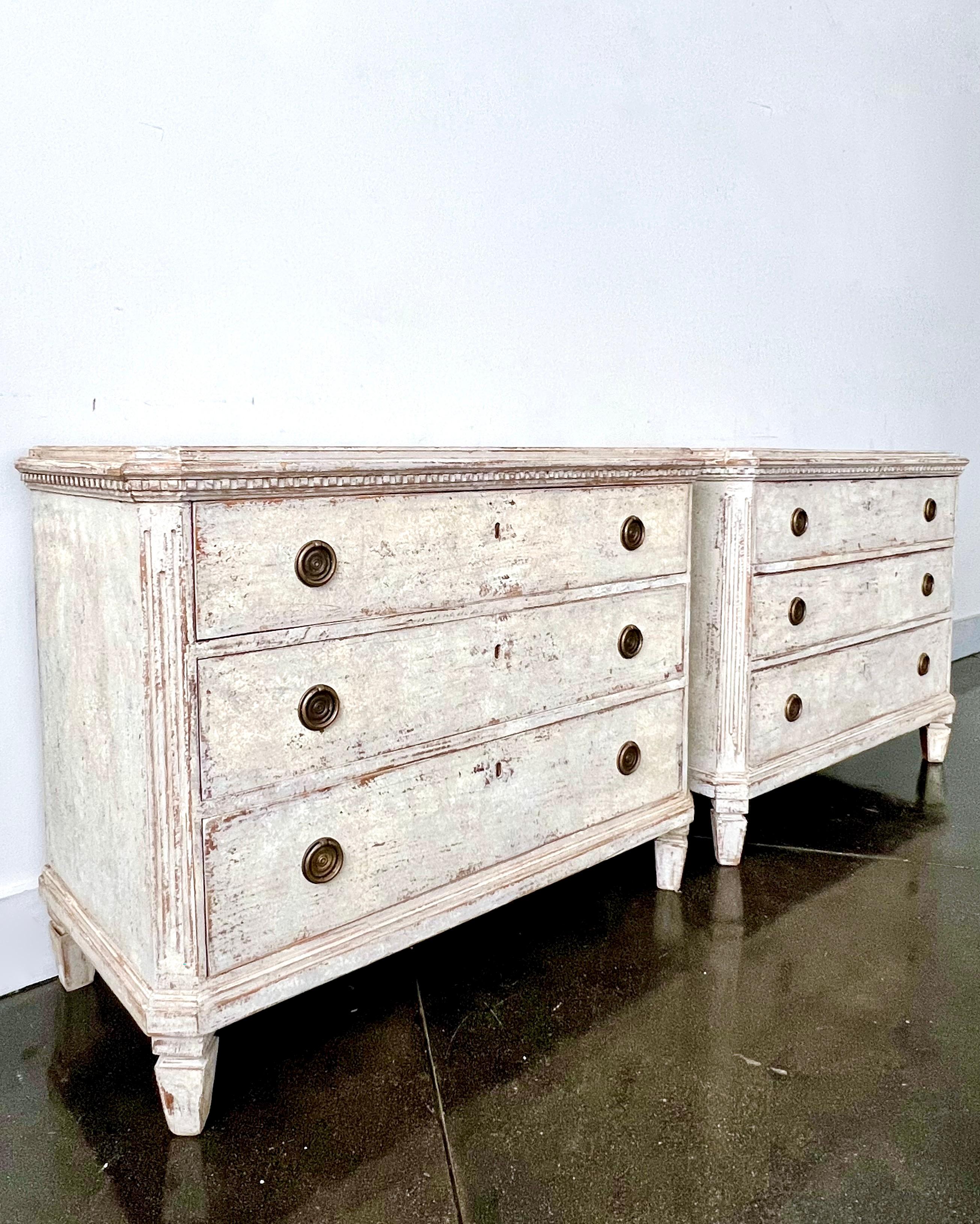 Gustavian Pair of 19th century Swedish Chest Of Drawers For Sale